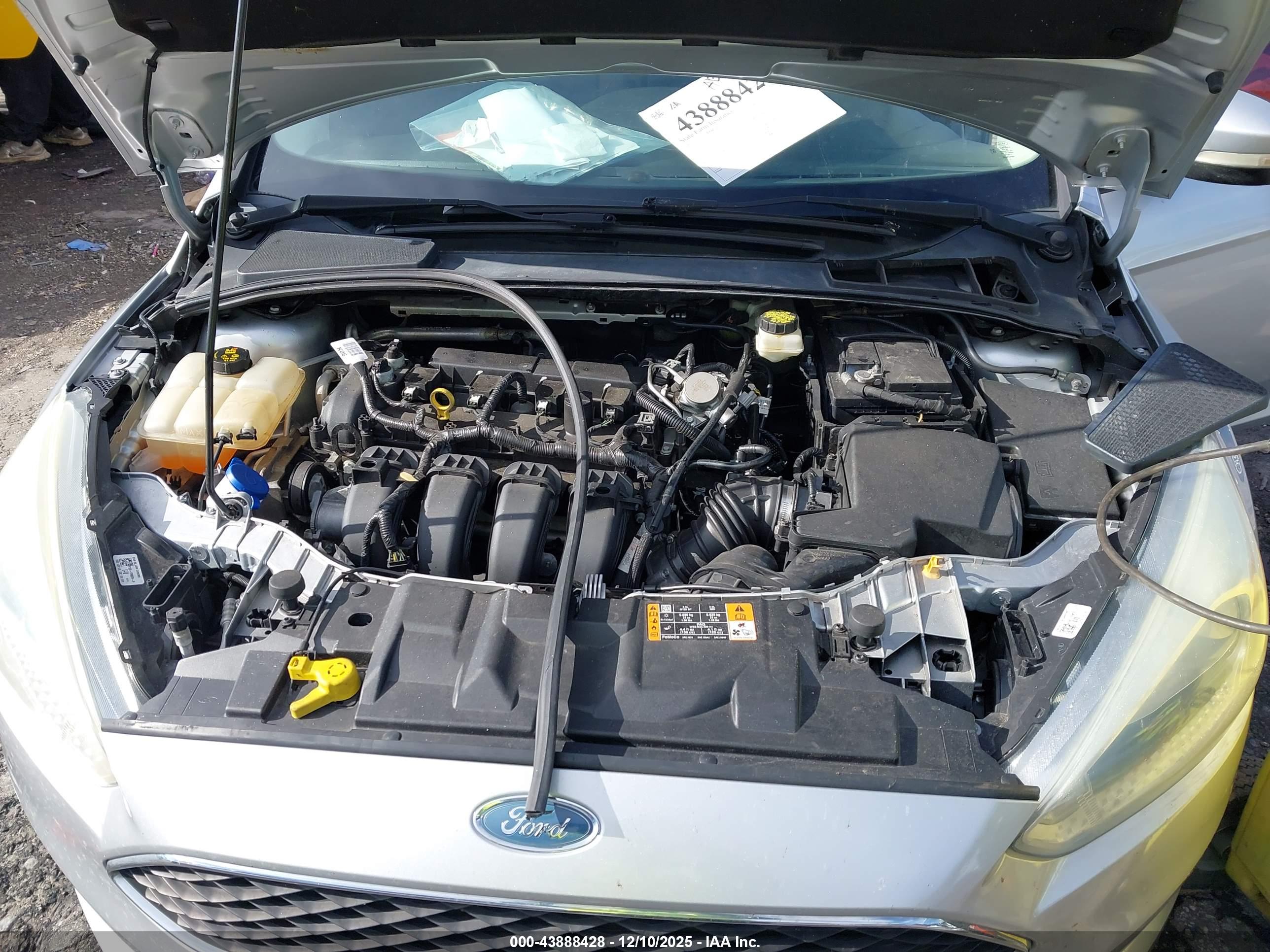 FORD FOCUS image 10
