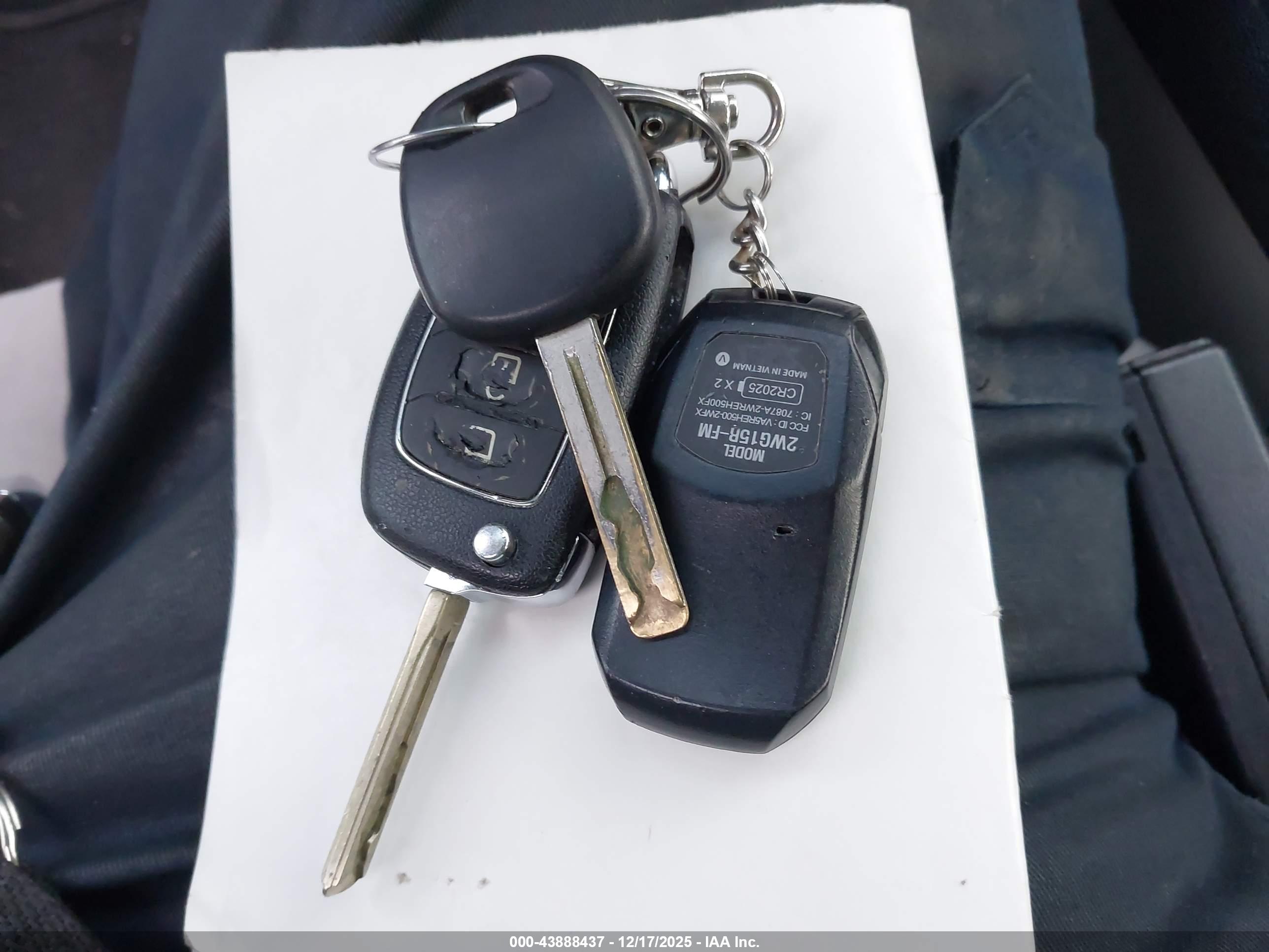 HYUNDAI SONATA image 11