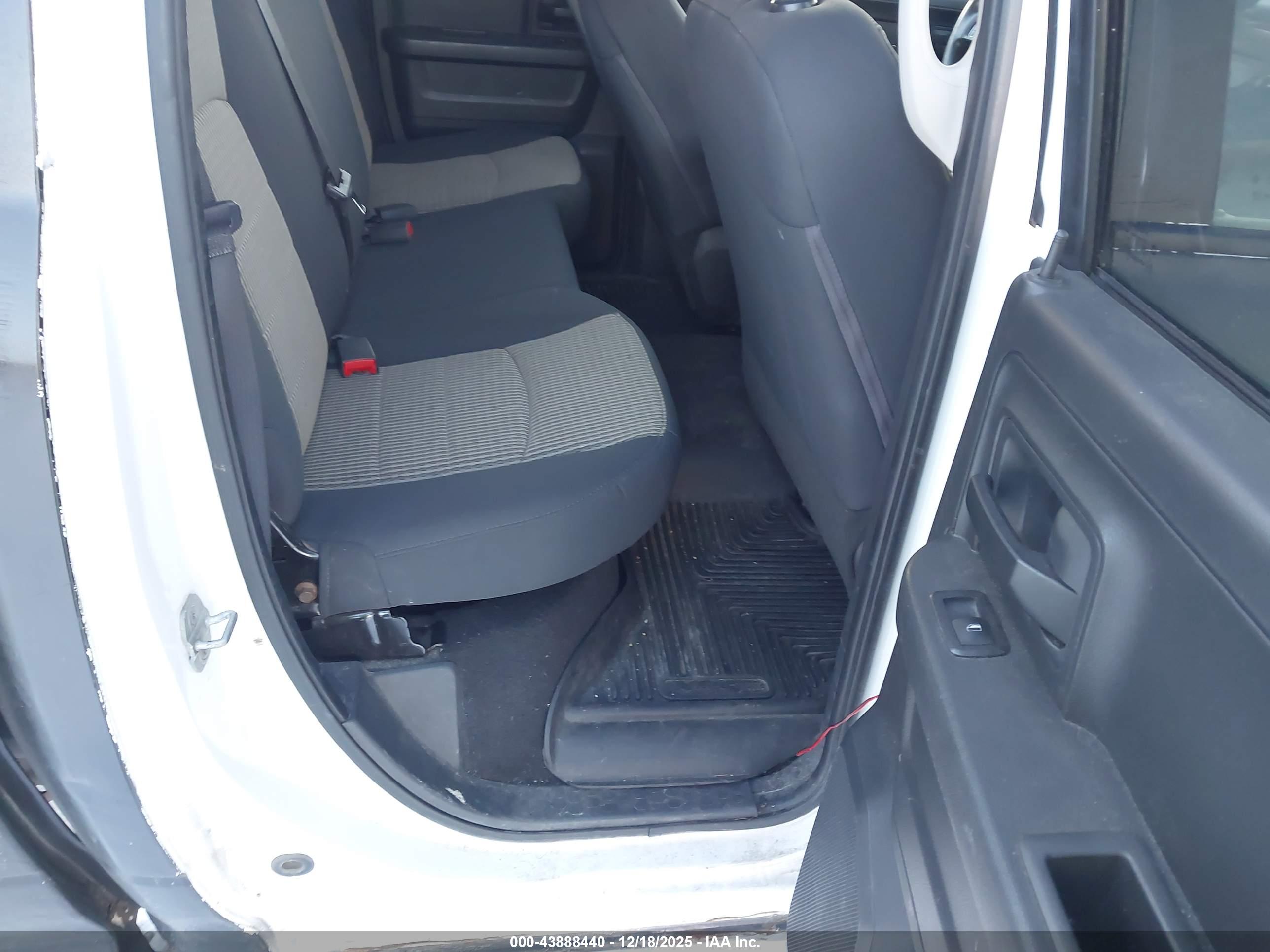 RAM 1500 image 8
