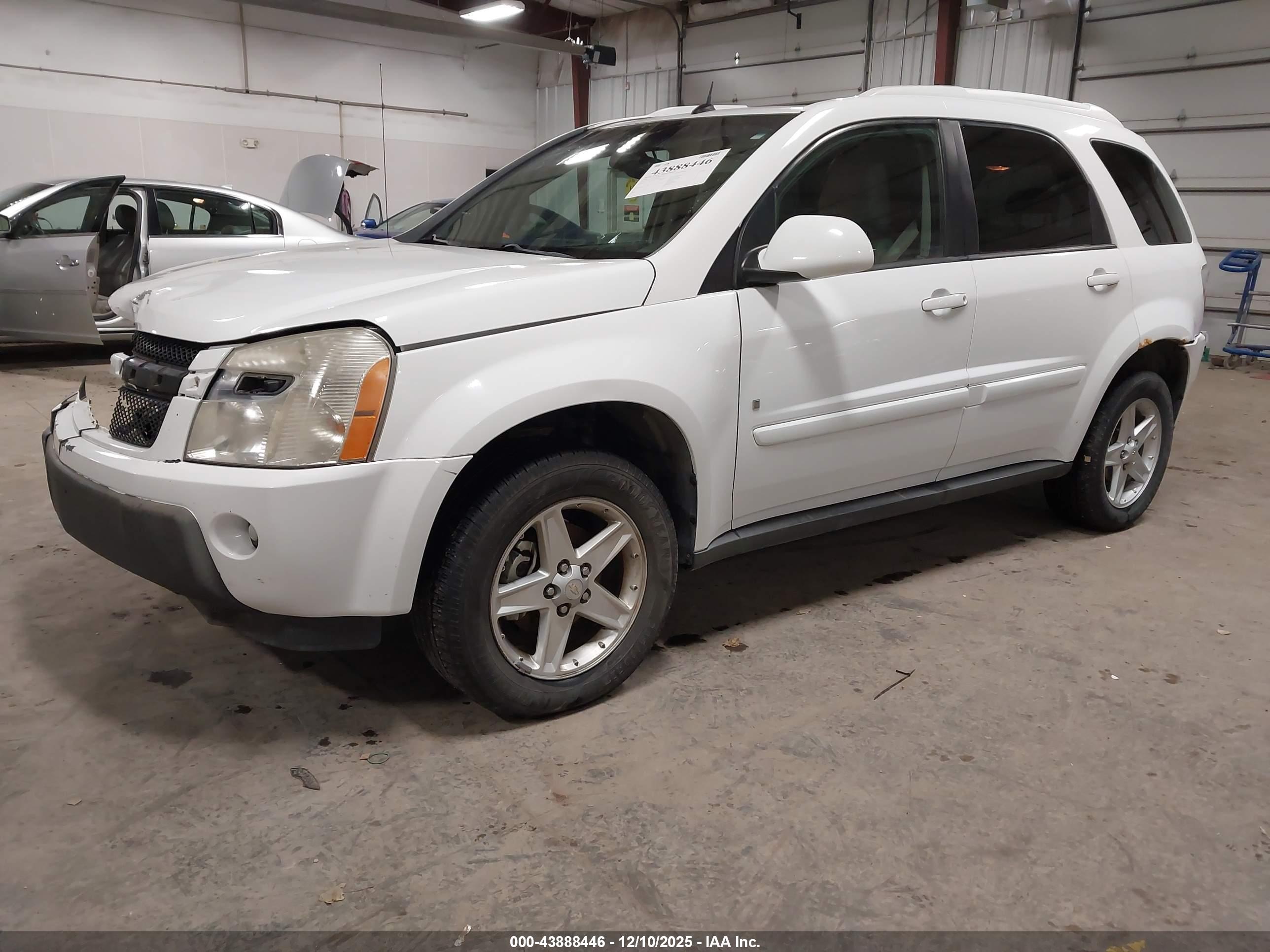 CHEVROLET EQUINOX image 2