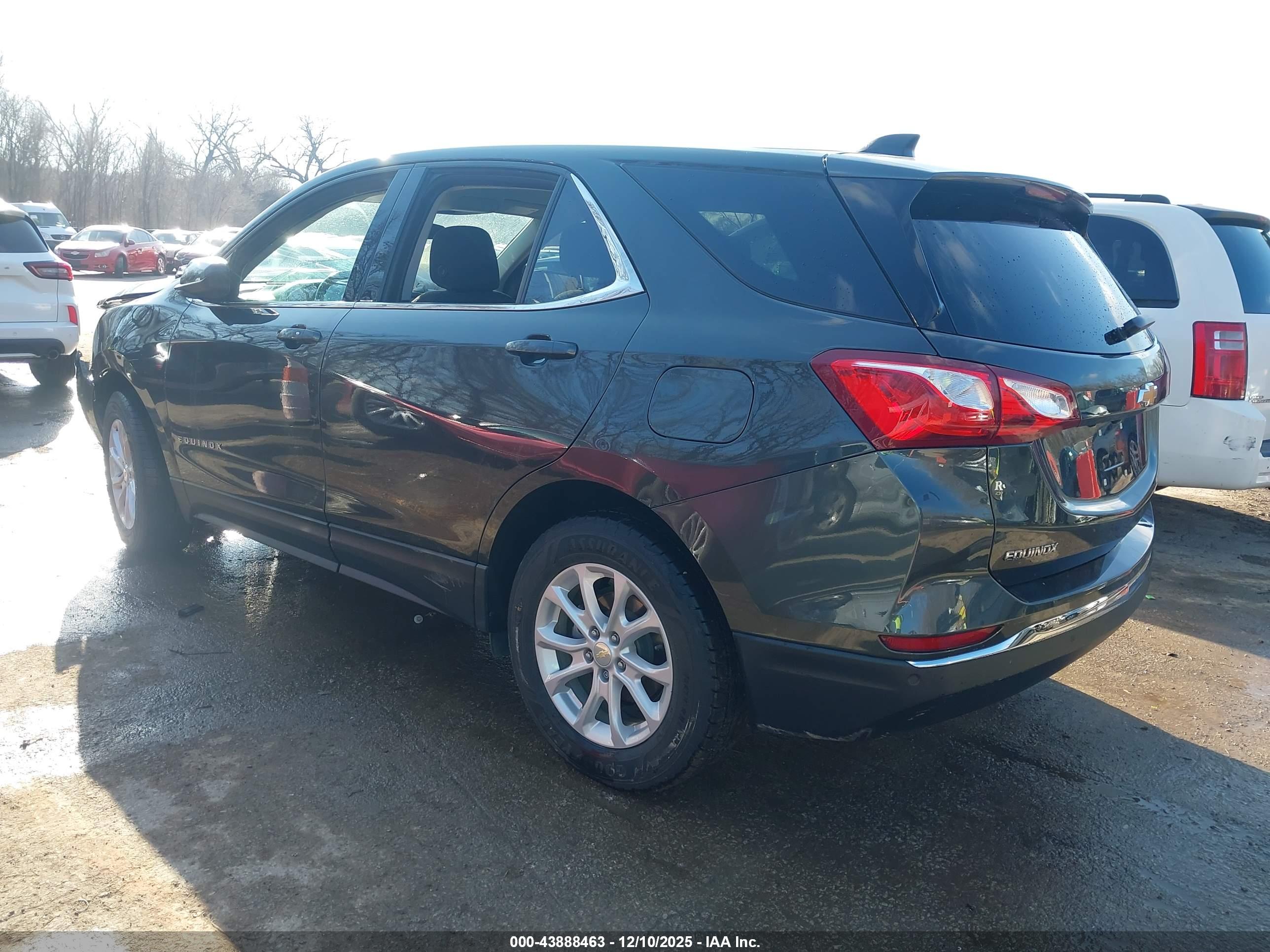 CHEVROLET EQUINOX image 3
