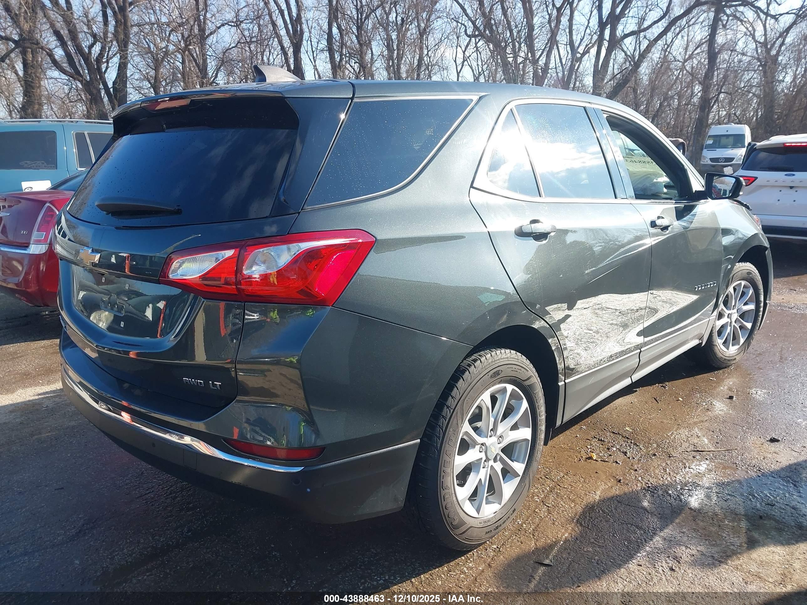 CHEVROLET EQUINOX image 4