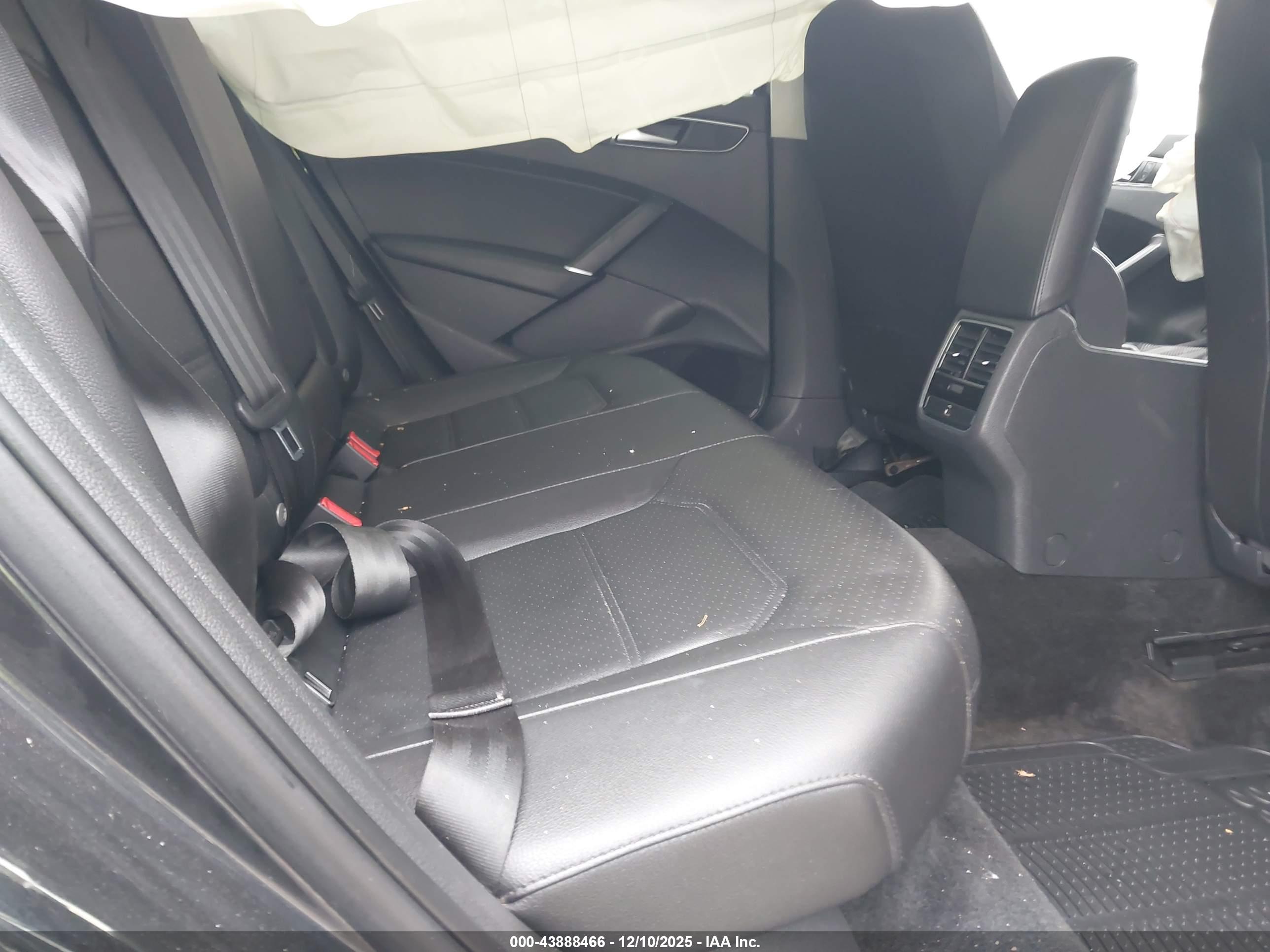 VOLKSWAGEN PASSAT image 8