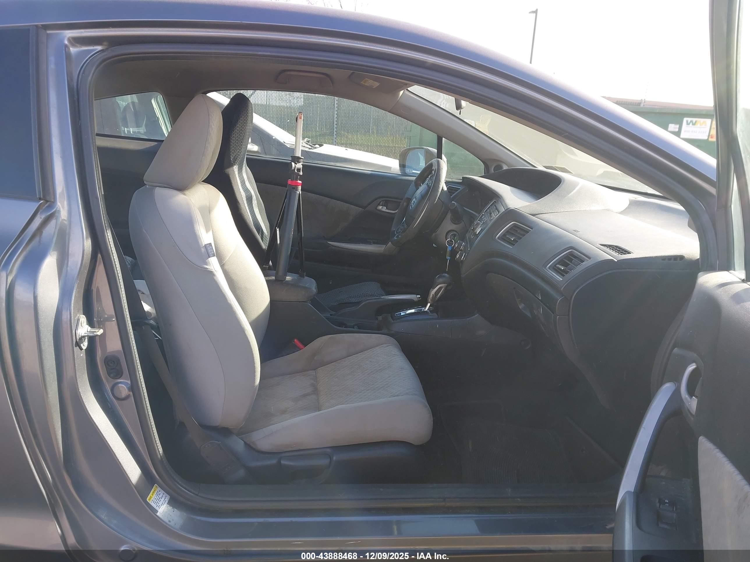 HONDA CIVIC image 5