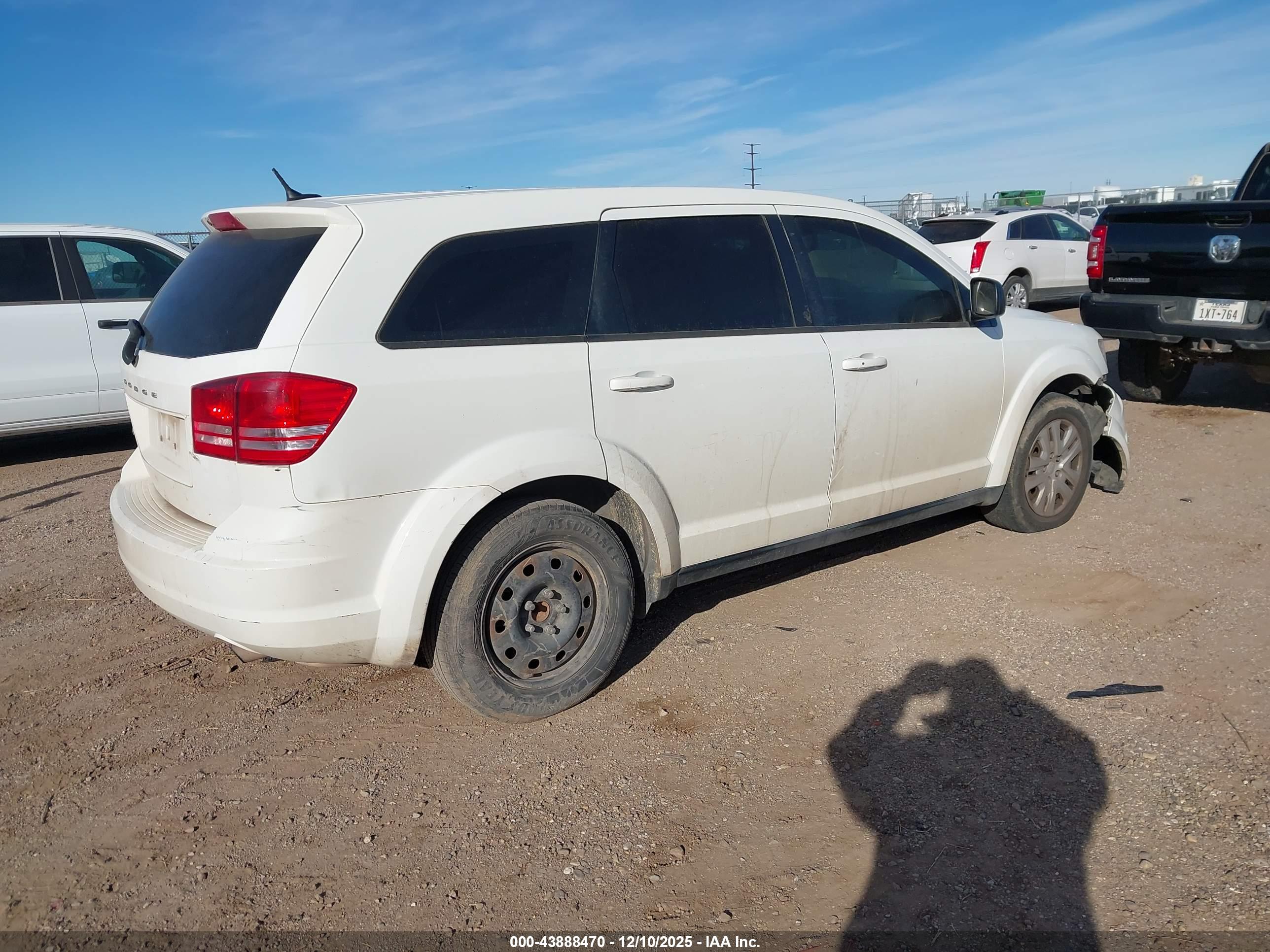 DODGE JOURNEY image 4