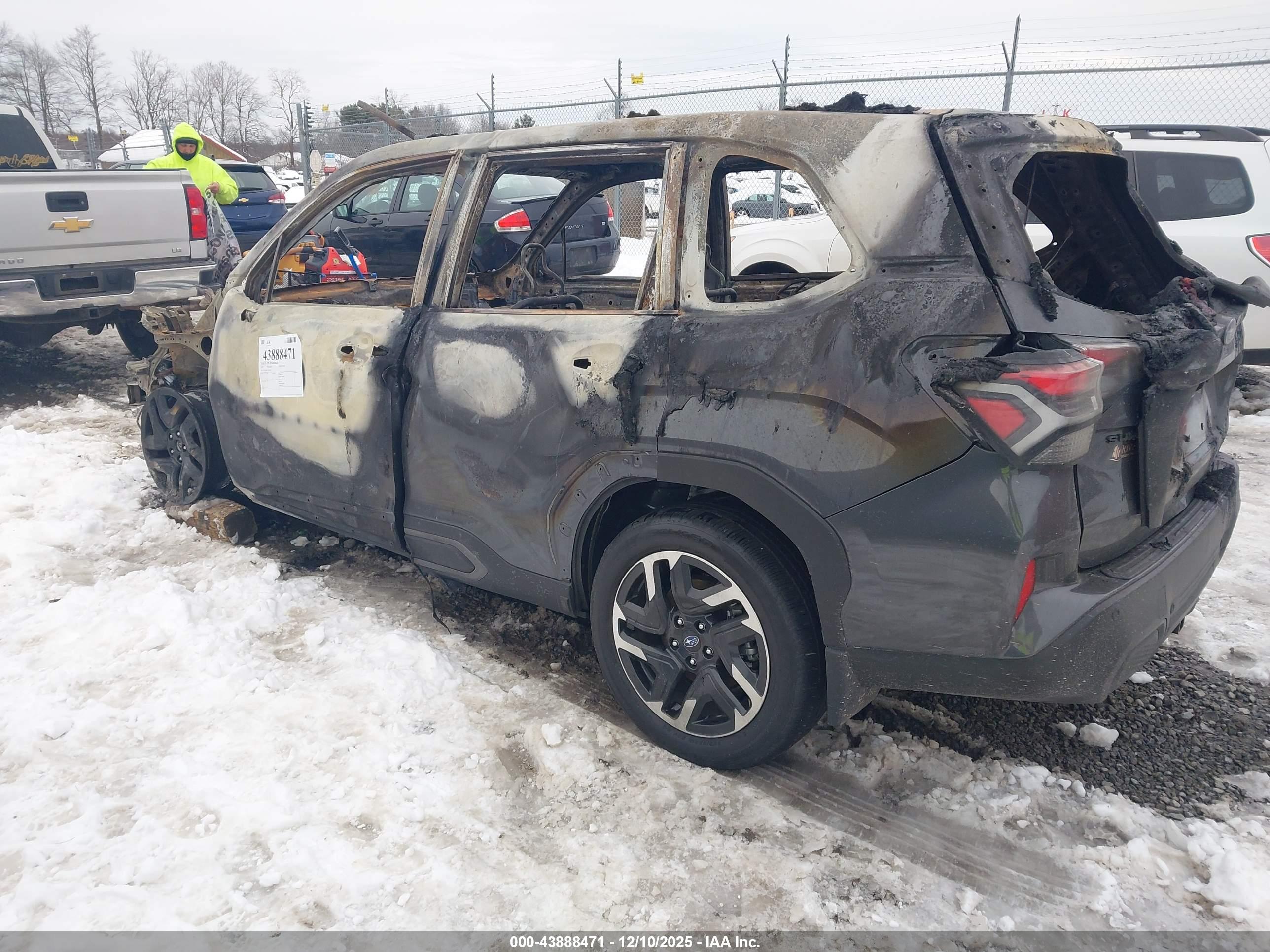 SUBARU FORESTER image 3