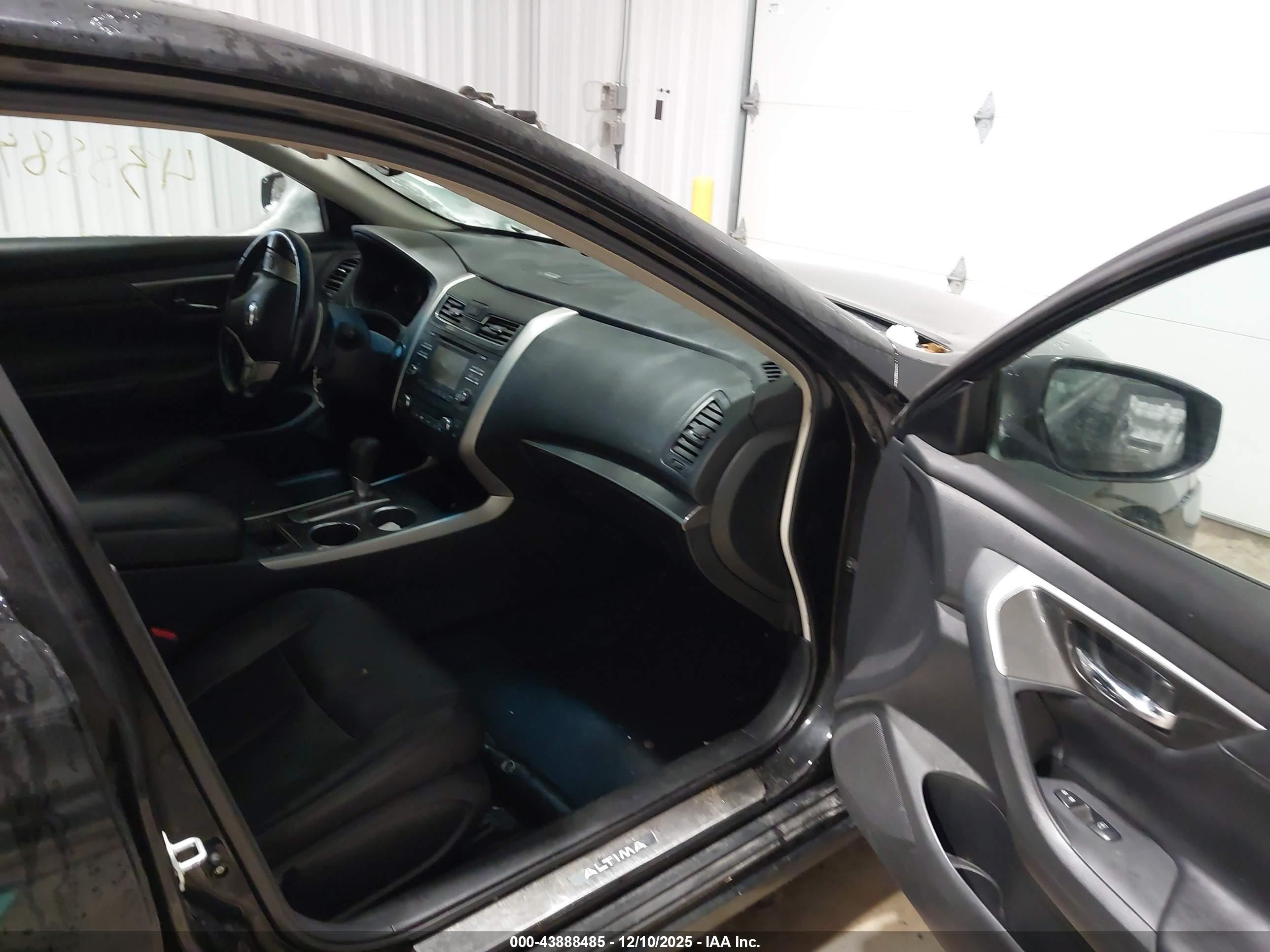 NISSAN ALTIMA image 5
