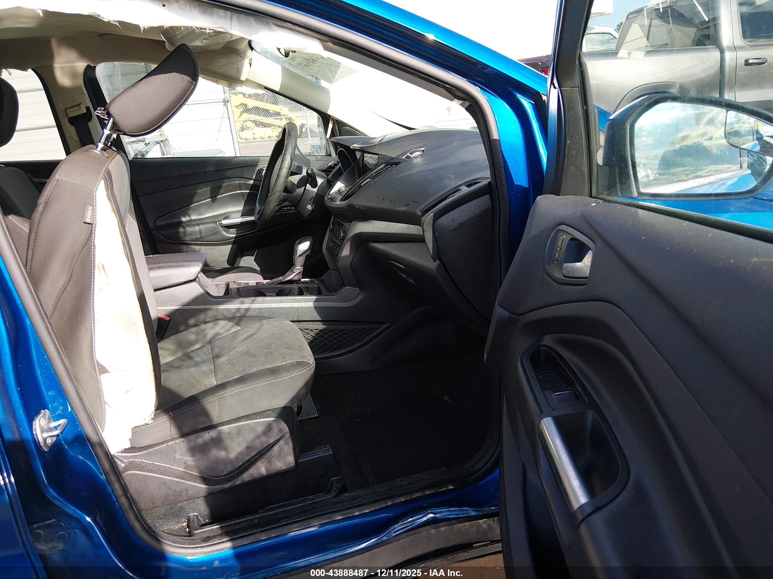 FORD ESCAPE image 5