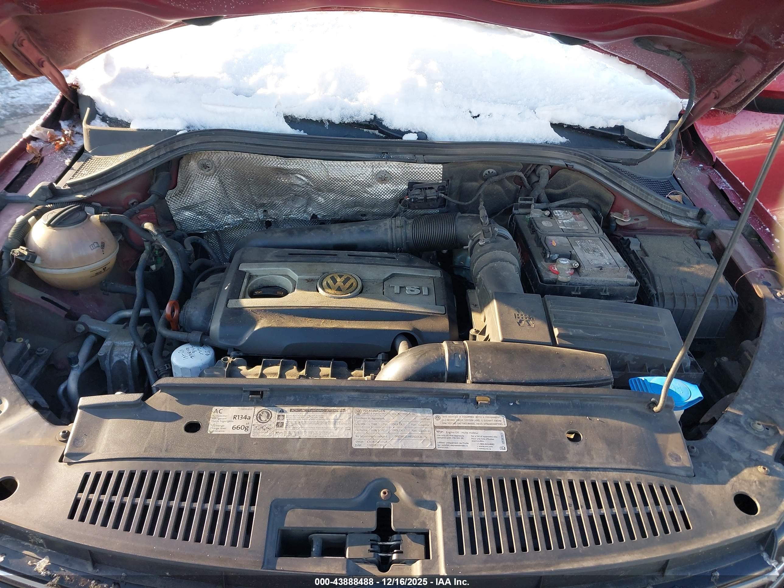 VOLKSWAGEN TIGUAN image 10