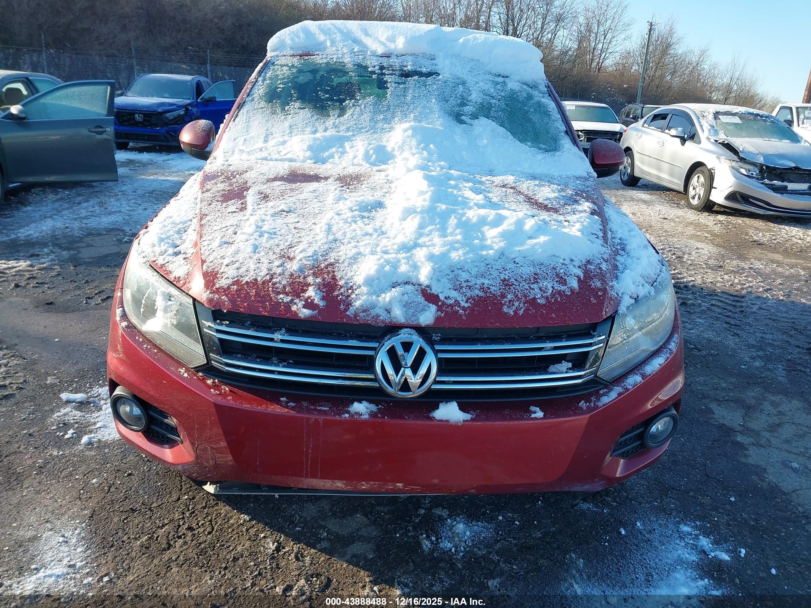 VOLKSWAGEN TIGUAN image 6