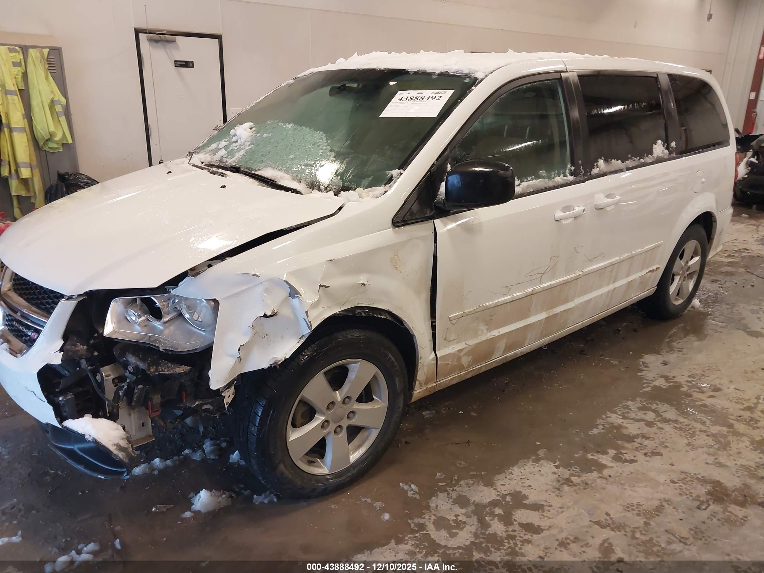 DODGE GRAND image 2