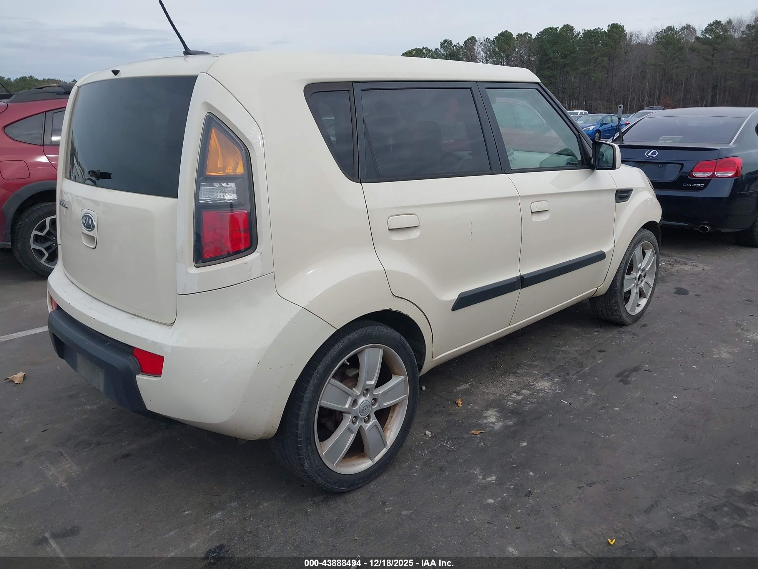 KIA SOUL image 4