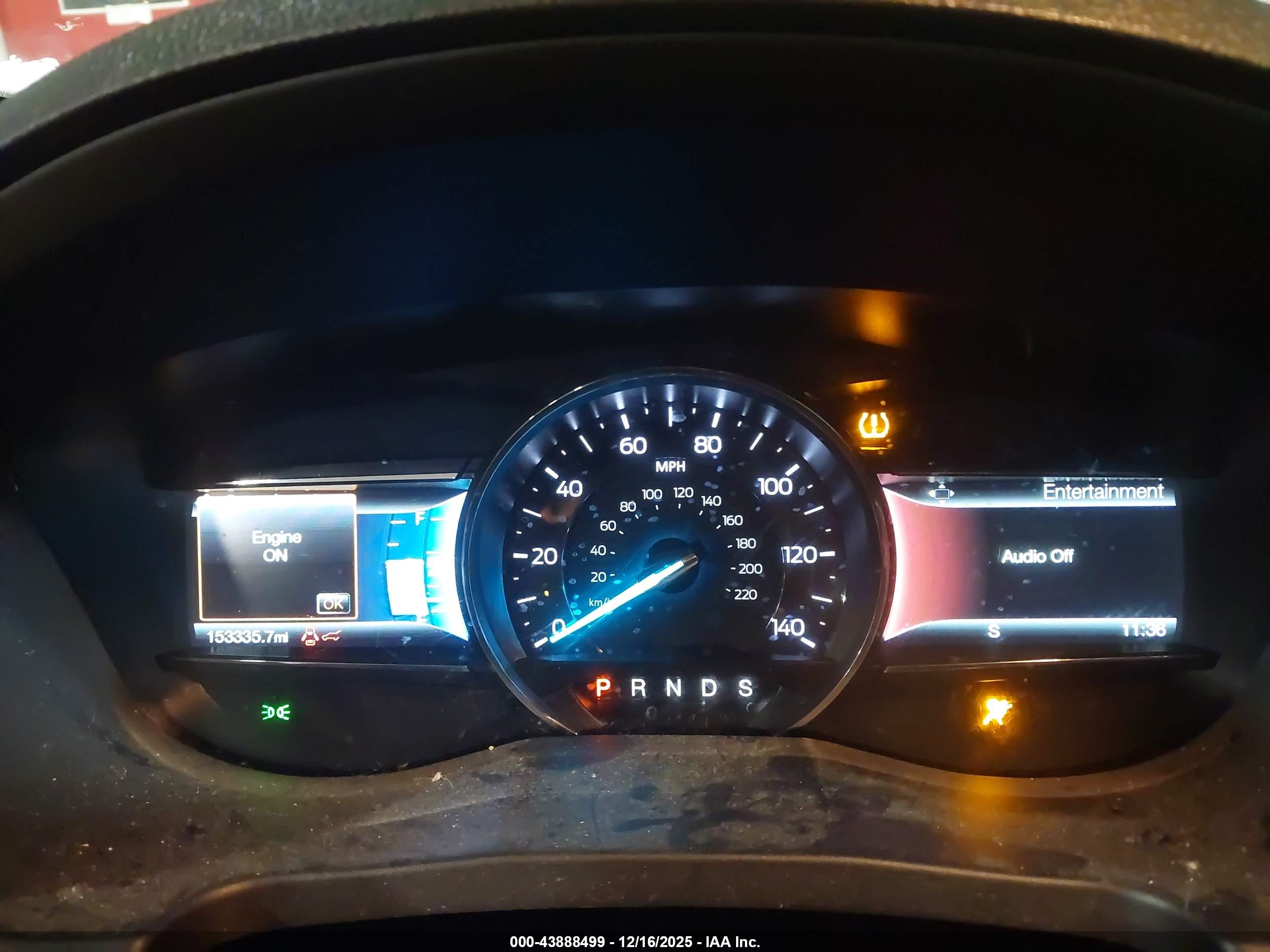 FORD EXPLORER image 7