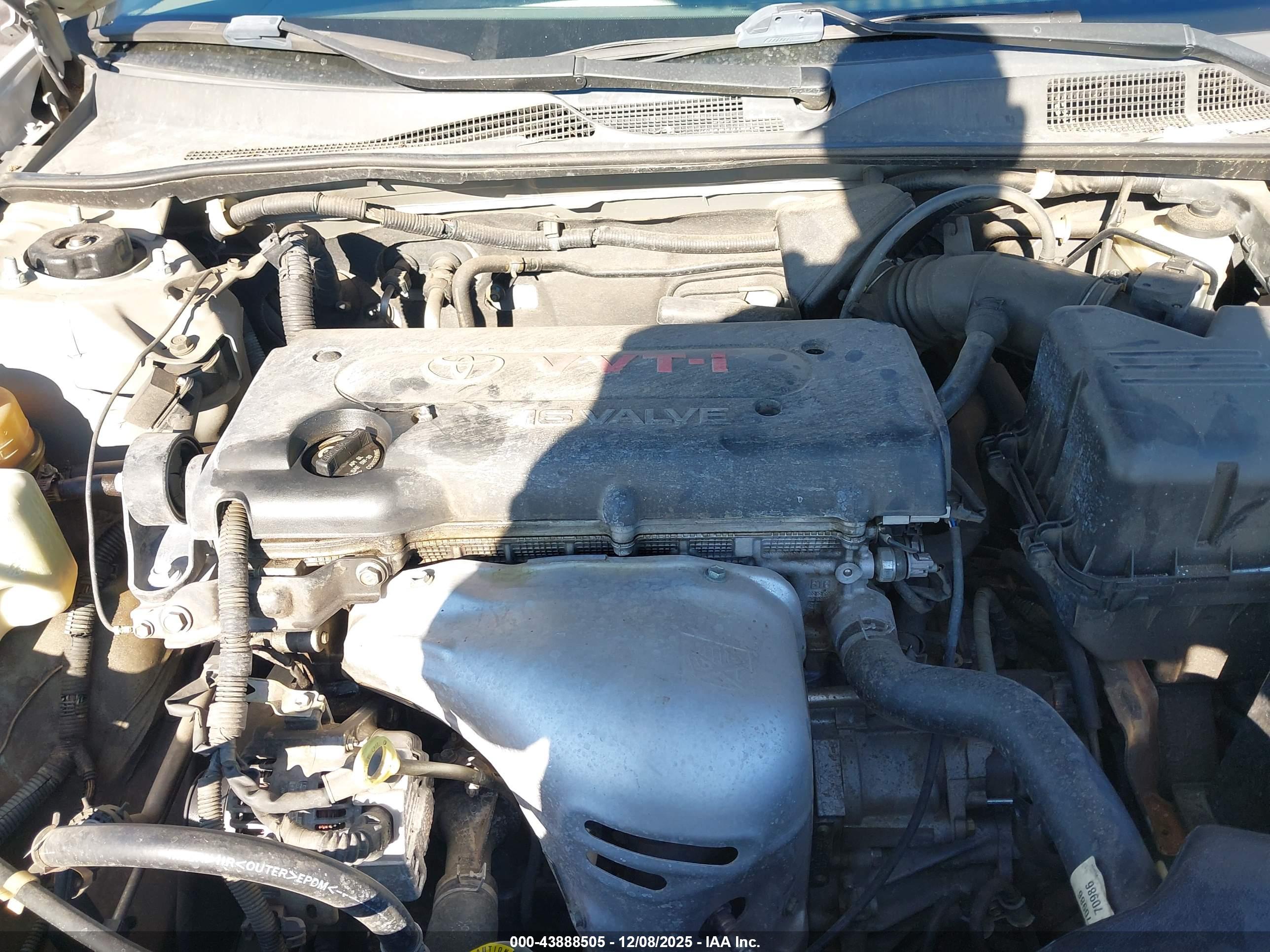 TOYOTA CAMRY image 10