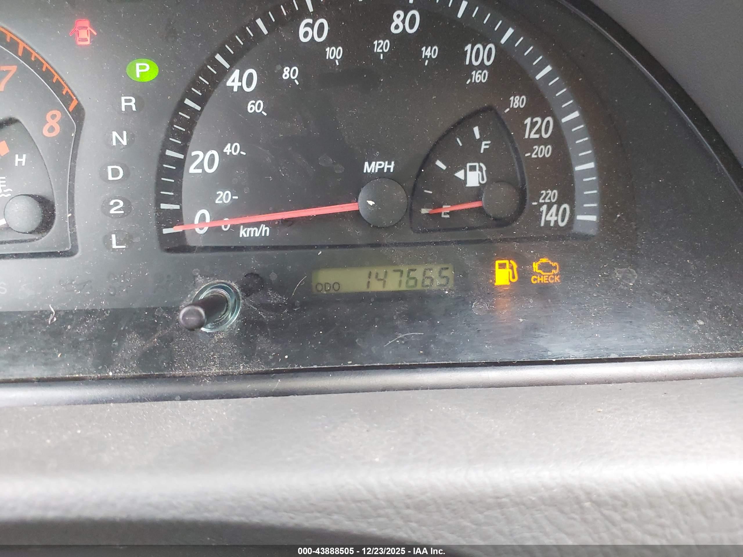 TOYOTA CAMRY image 7