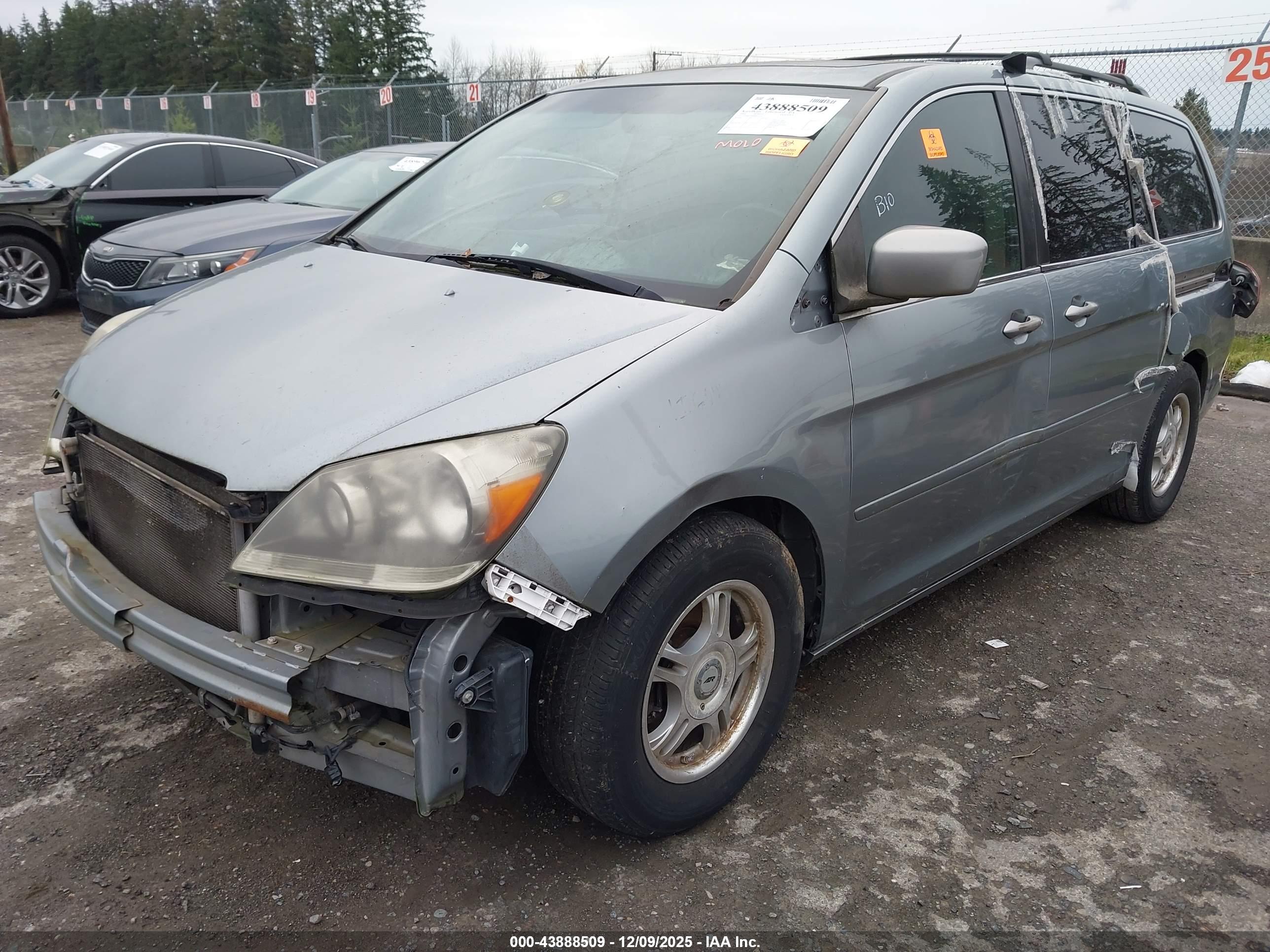 HONDA ODYSSEY image 2