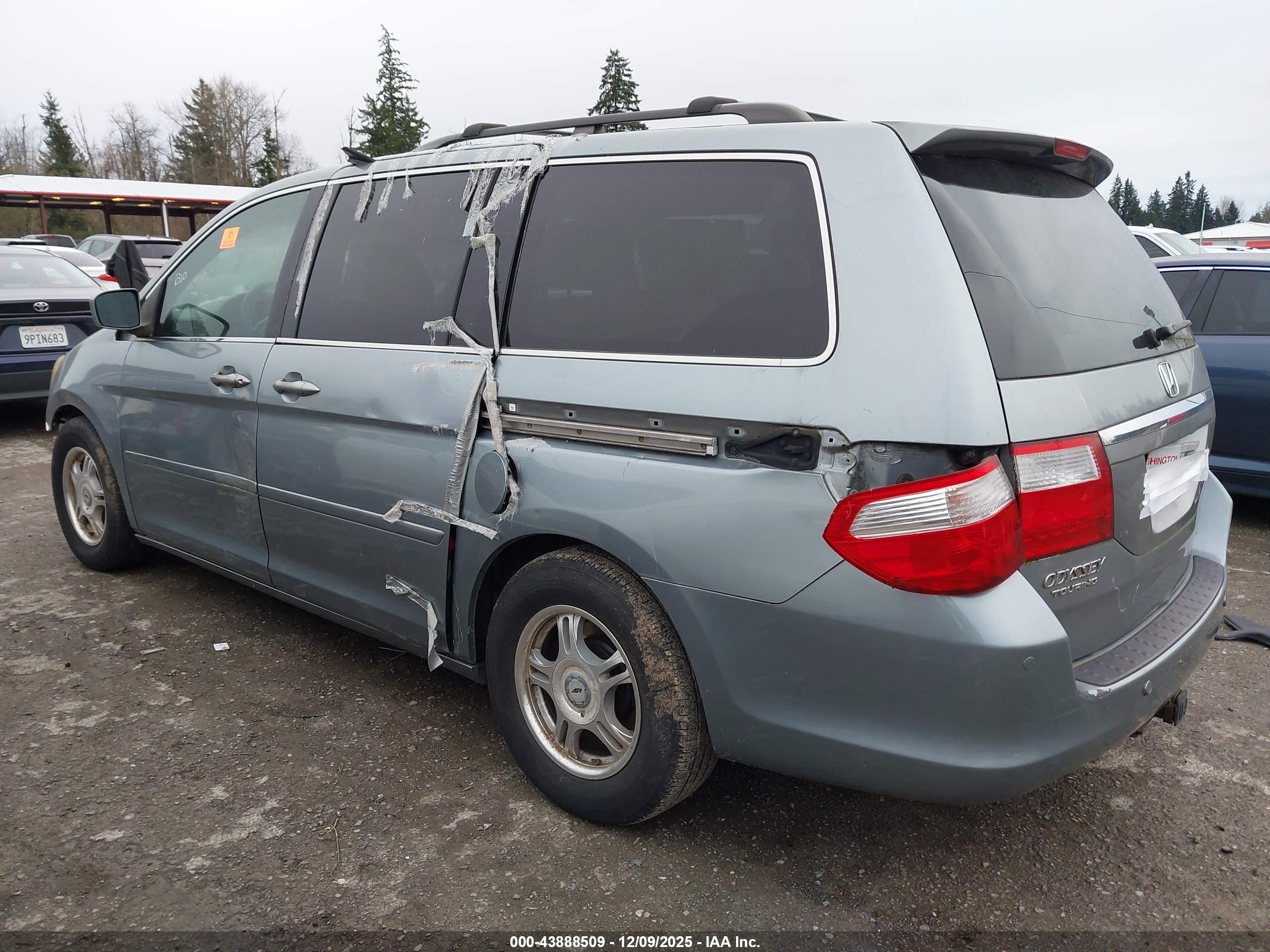 HONDA ODYSSEY image 3