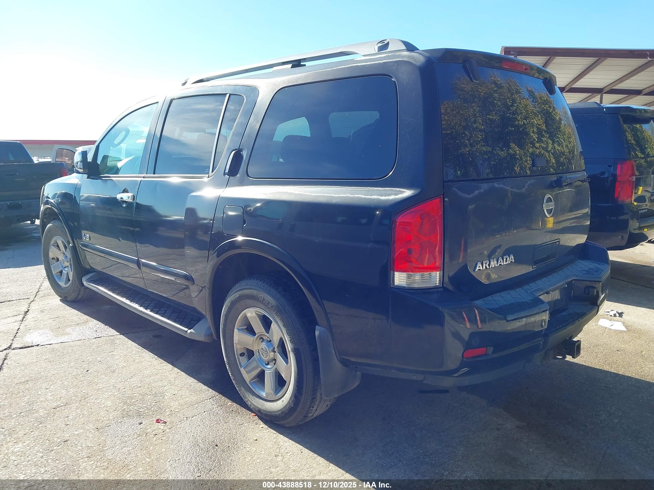 NISSAN ARMADA image 3