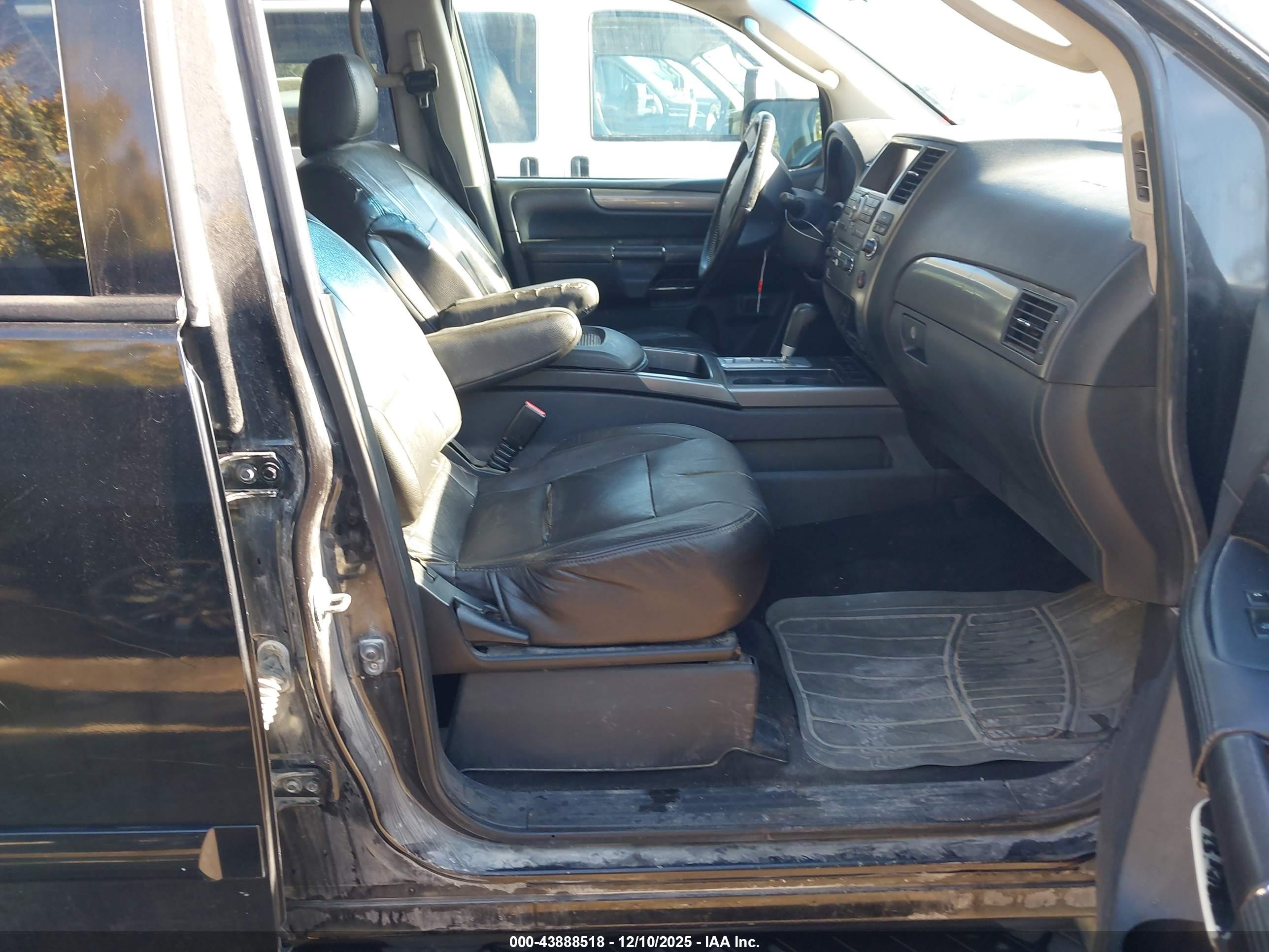 NISSAN ARMADA image 5