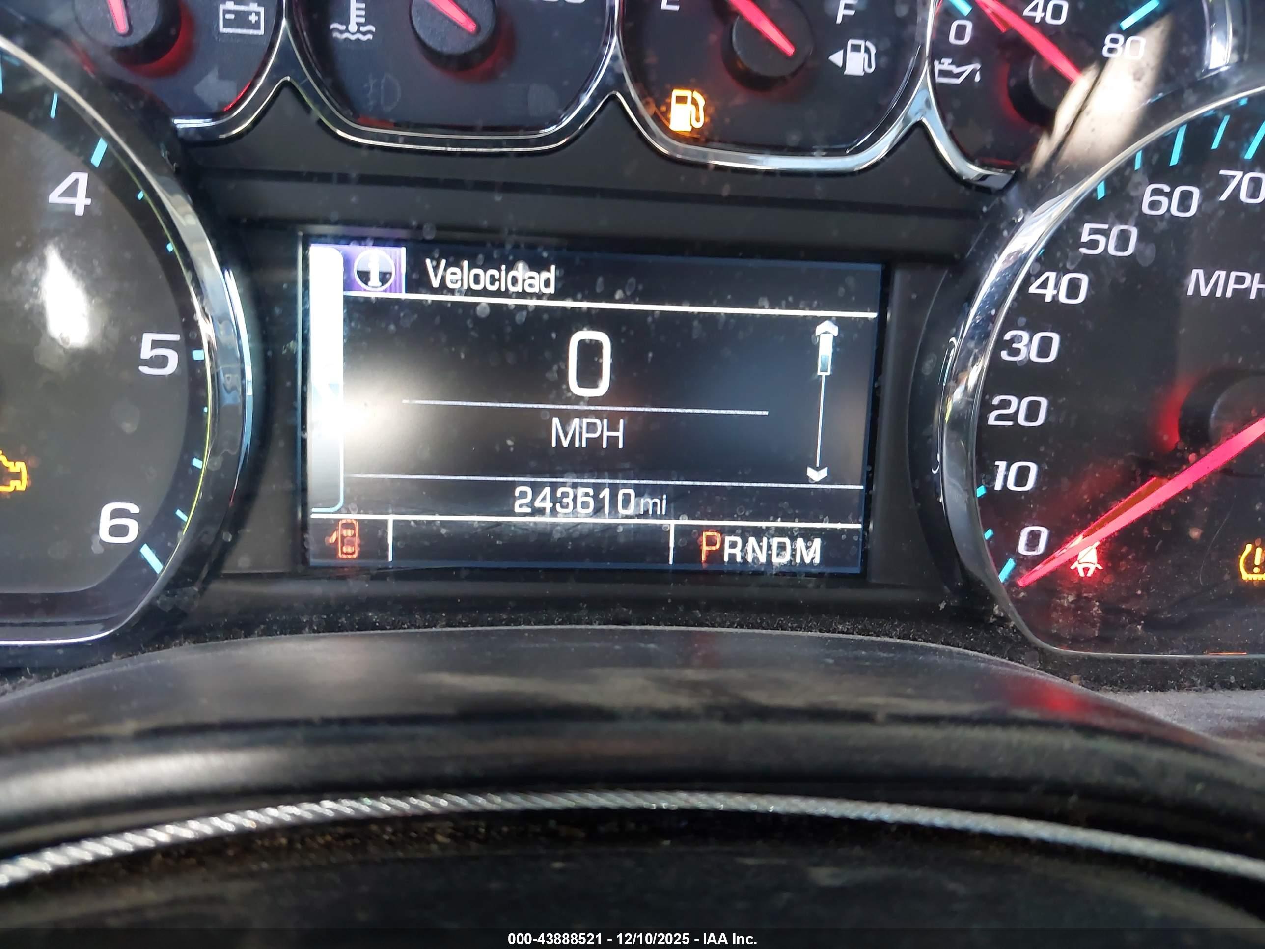 CHEVROLET SILVERADO image 7