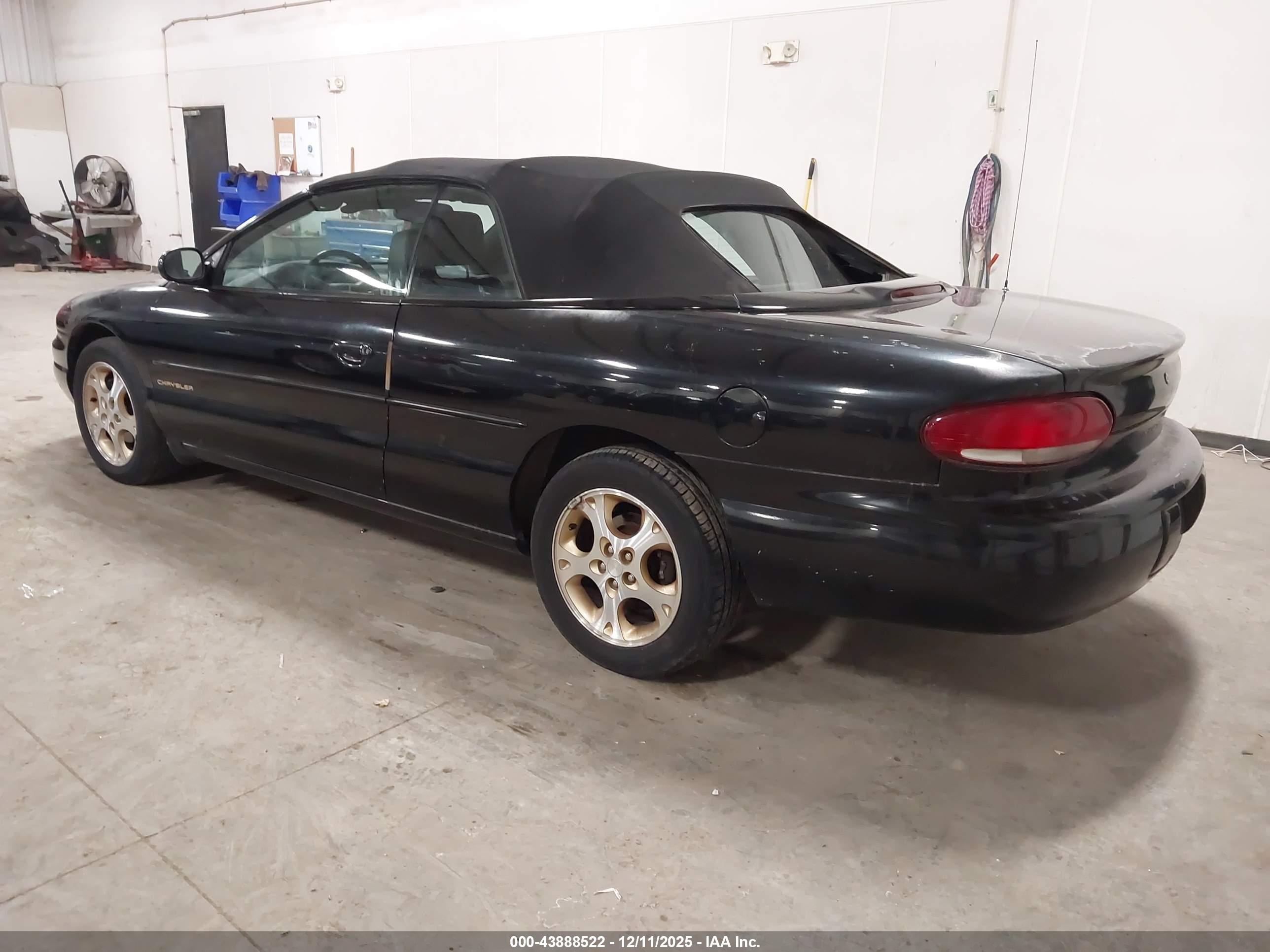 CHRYSLER SEBRING image 3