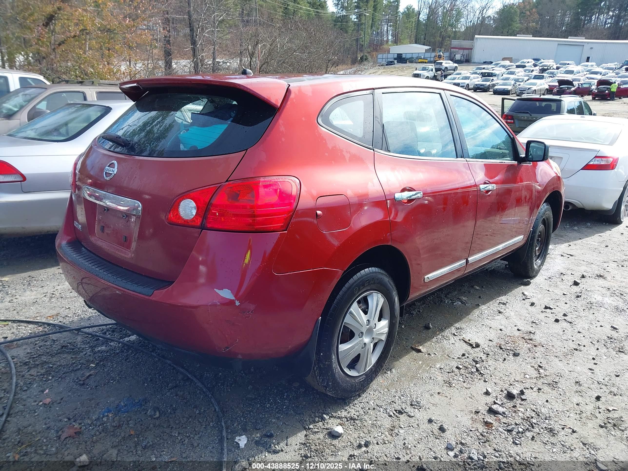 NISSAN ROGUE image 4