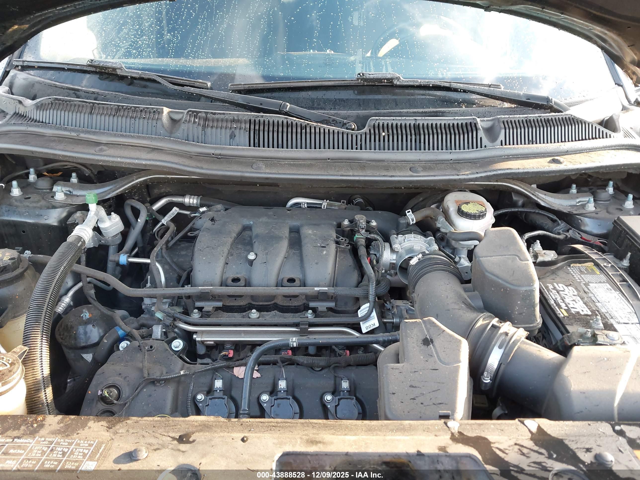 FORD EXPLORER image 10