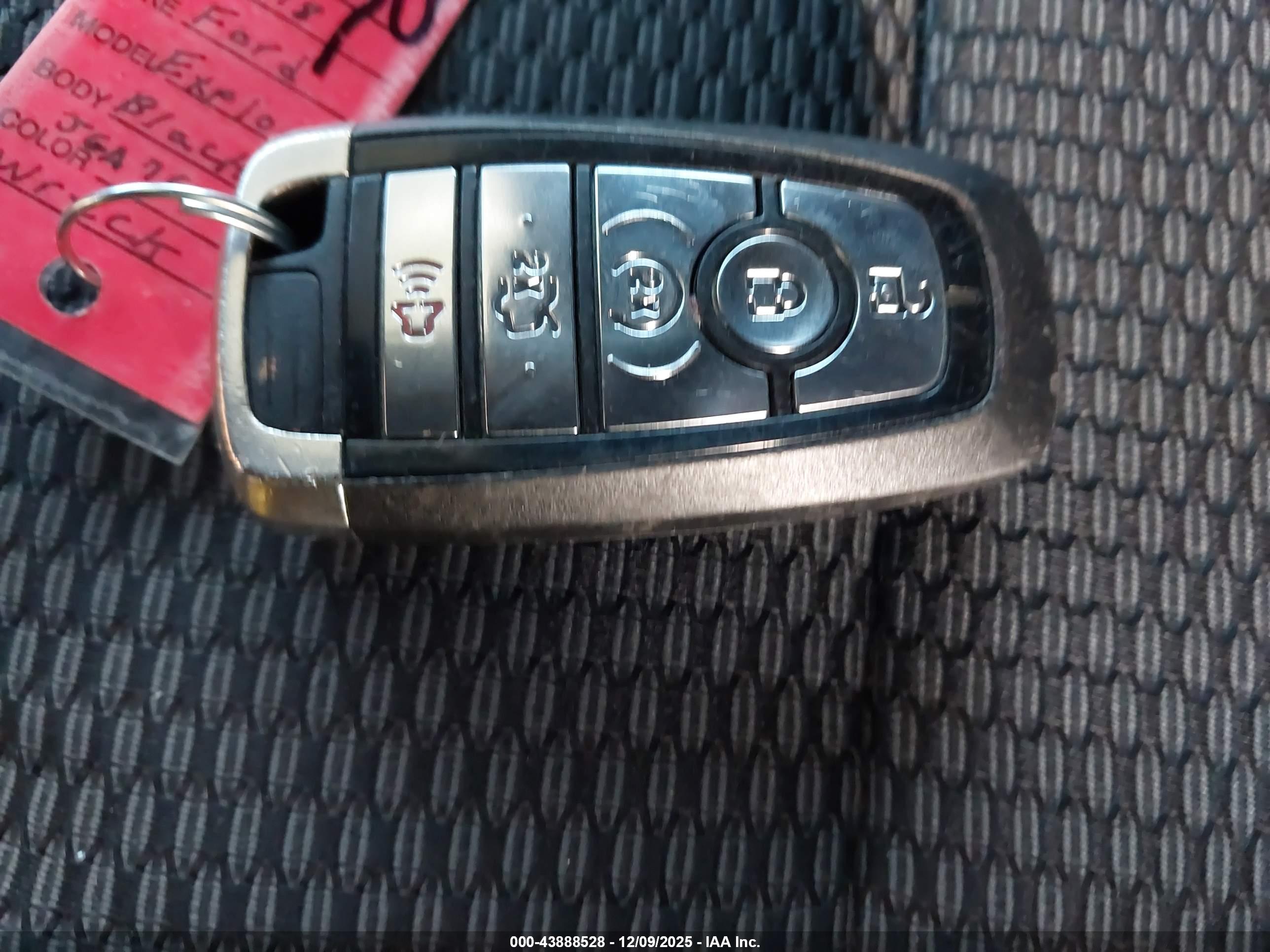 FORD EXPLORER image 11