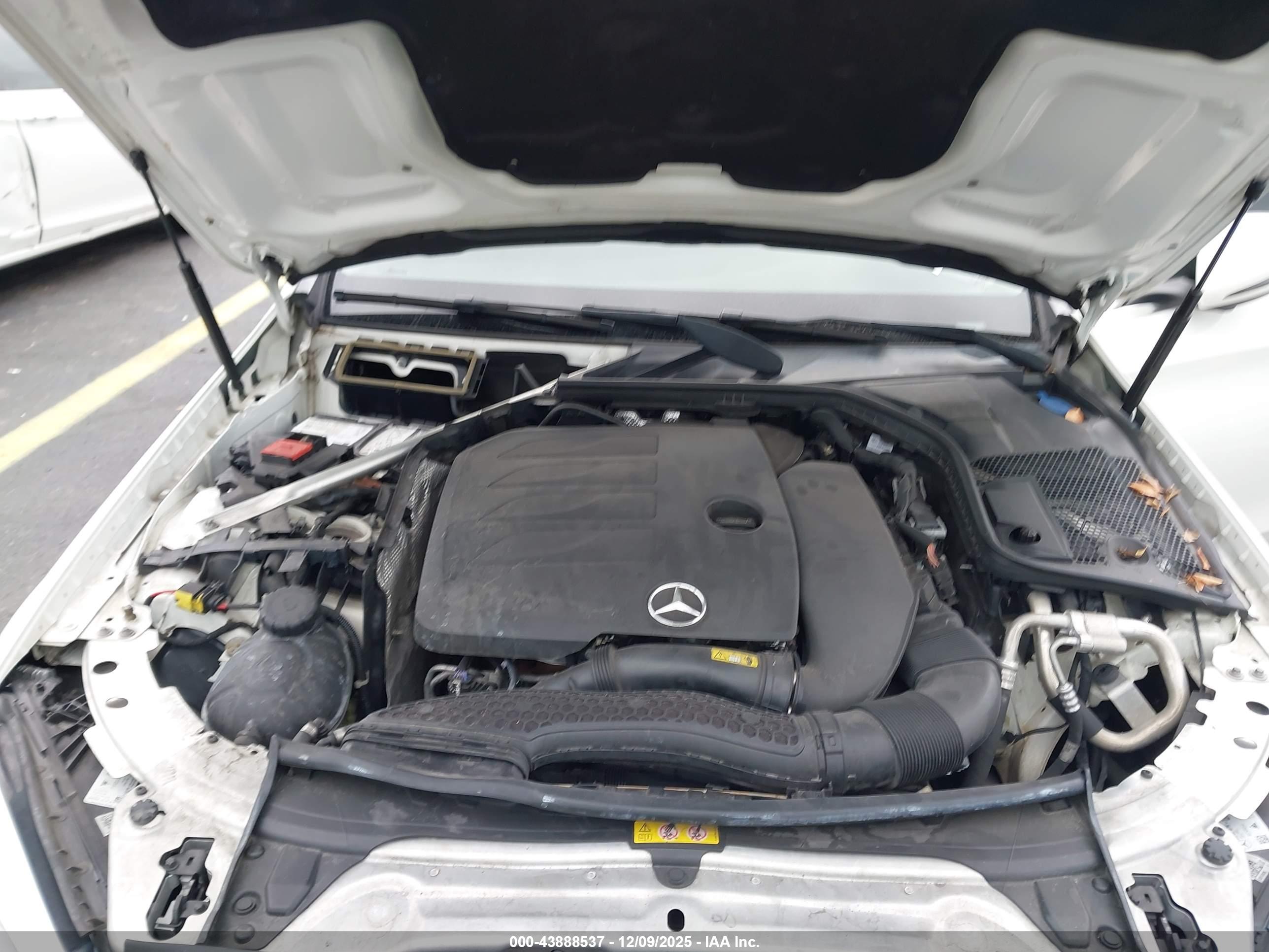 MERCEDES-BENZ C image 10
