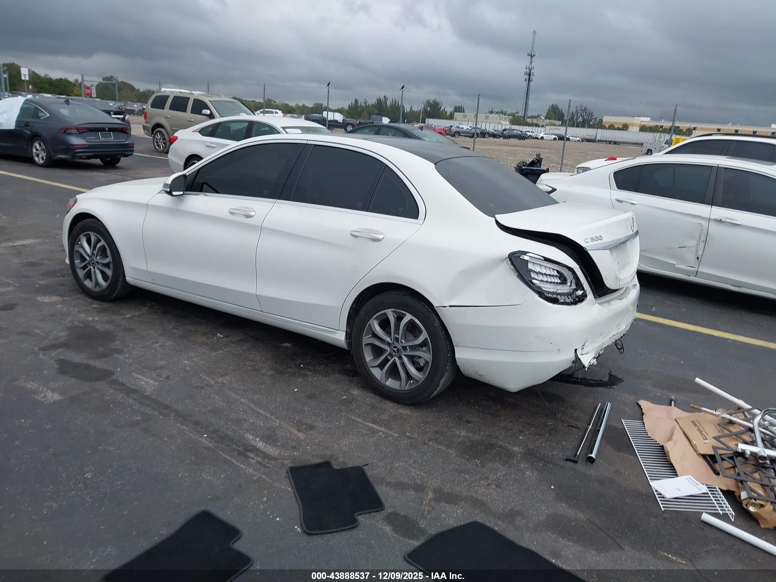 MERCEDES-BENZ C image 3