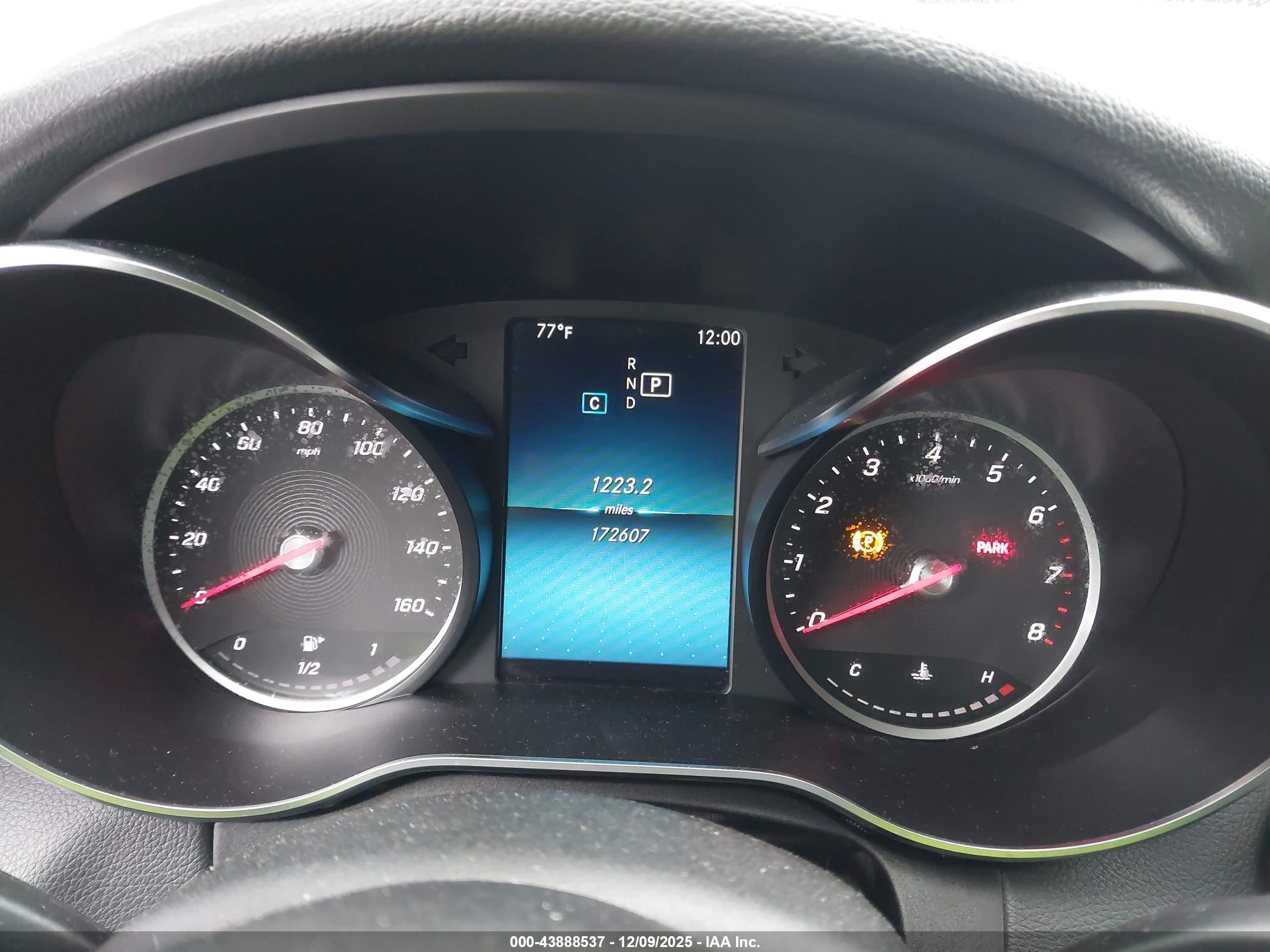 MERCEDES-BENZ C image 7