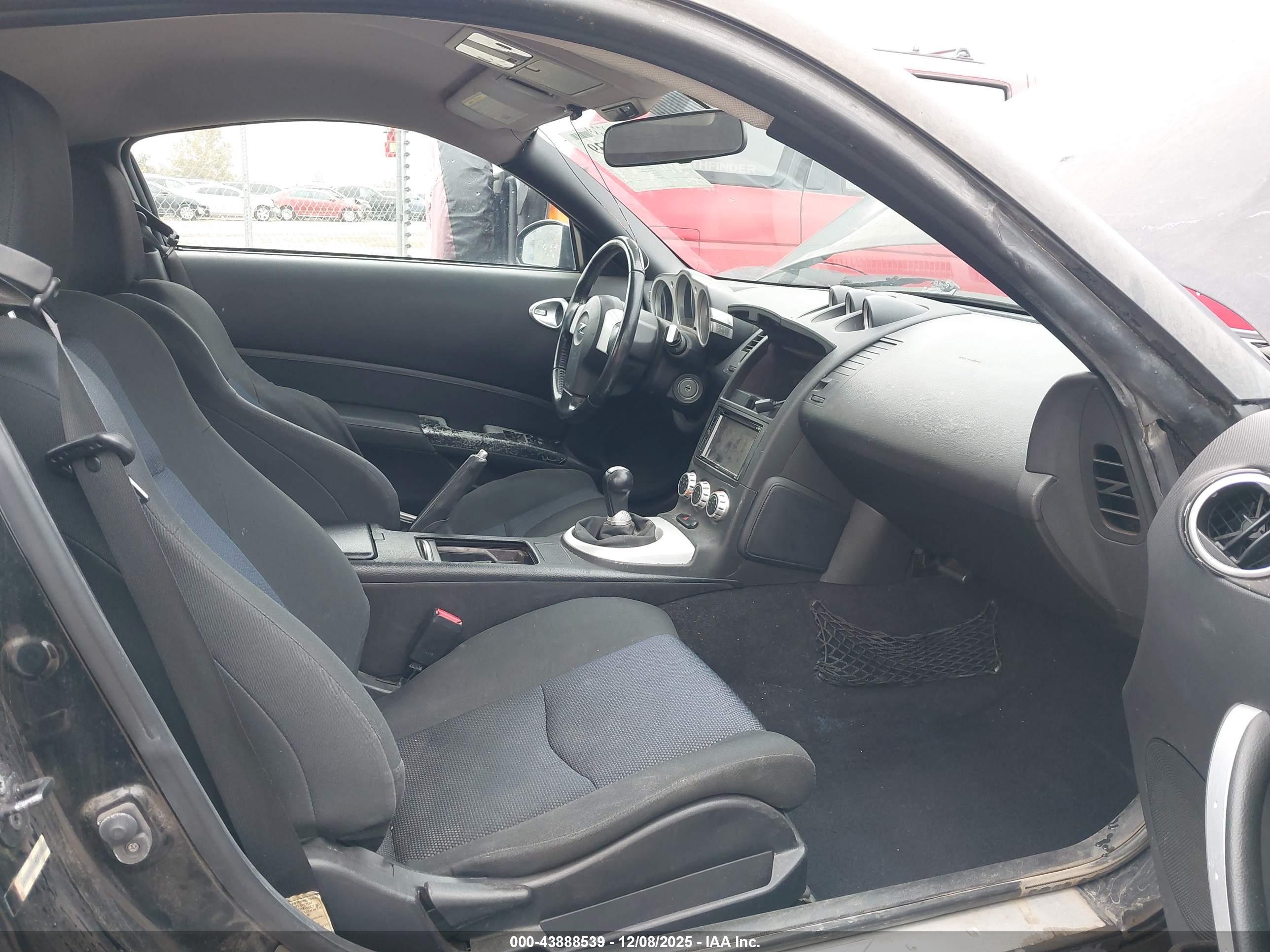 NISSAN 350Z image 5