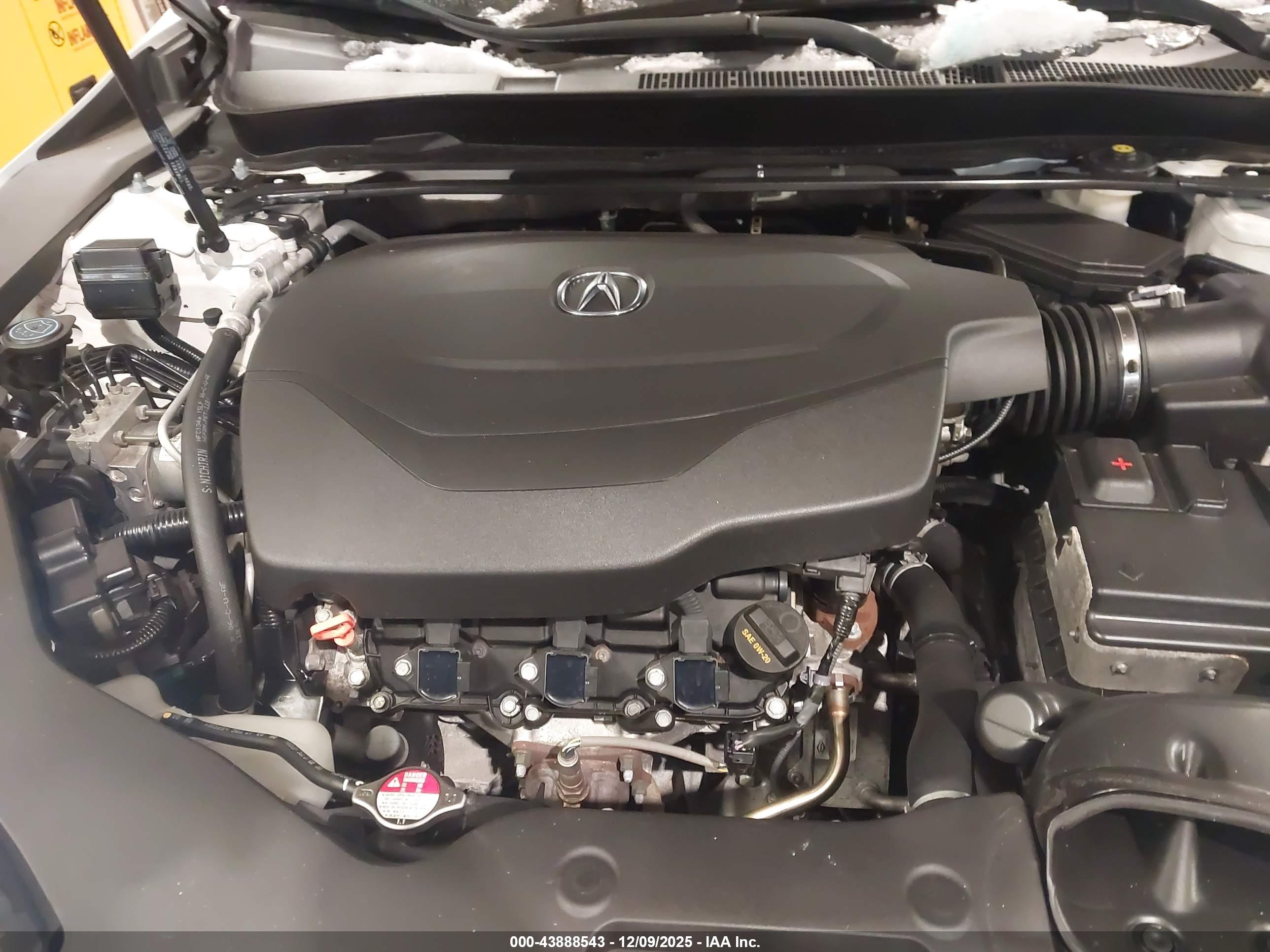 ACURA TLX image 10