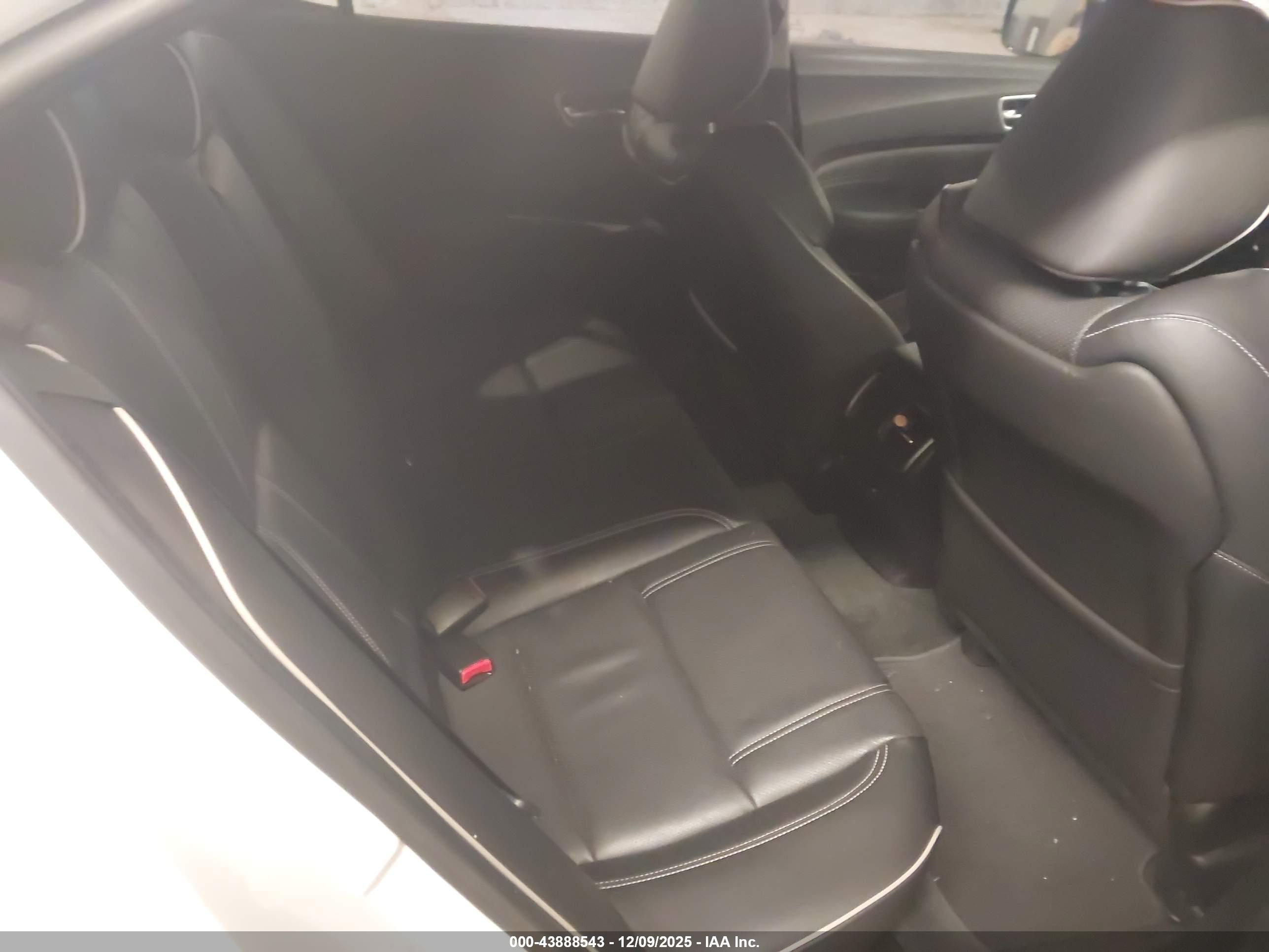 ACURA TLX image 8