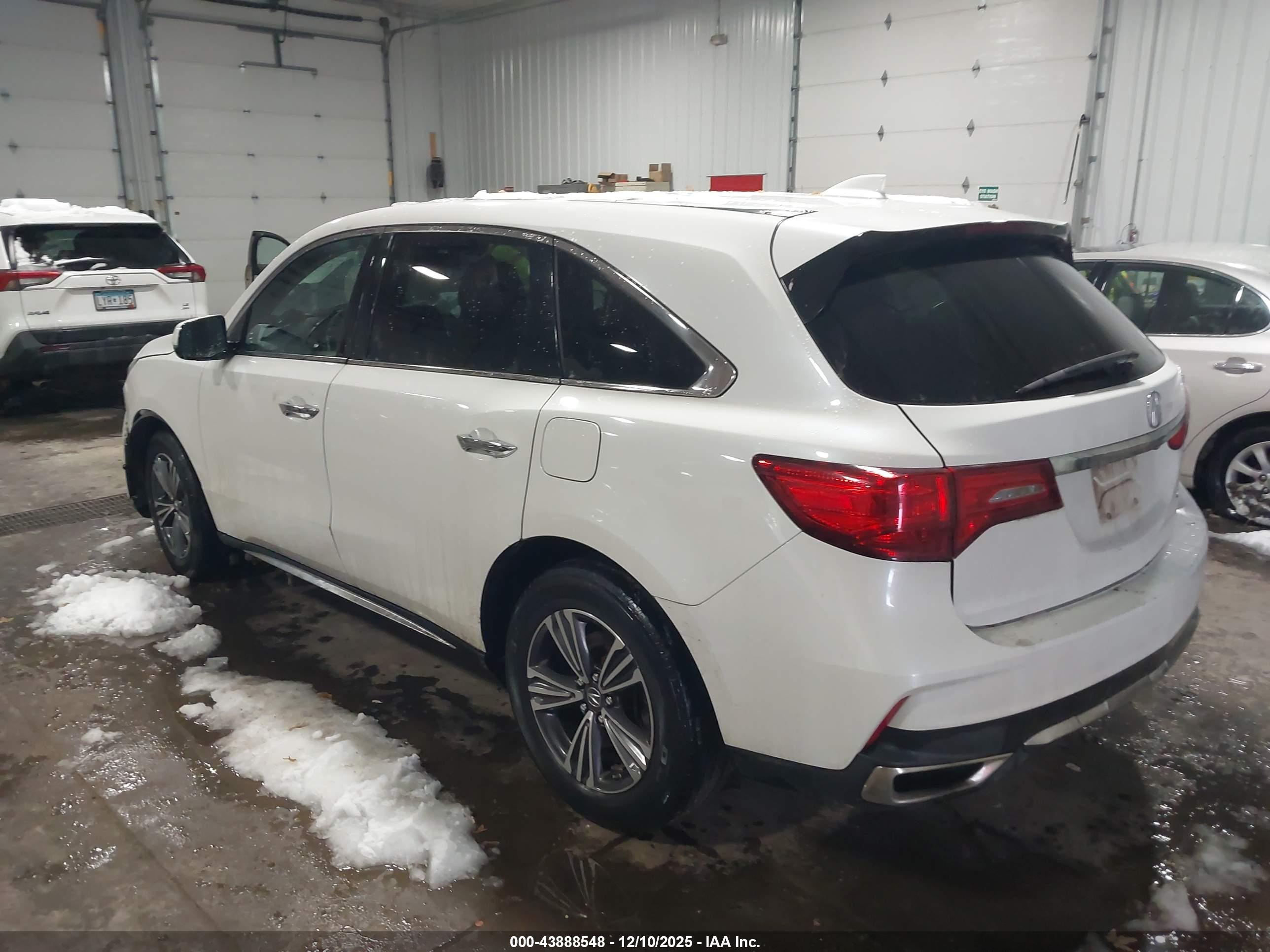 ACURA MDX image 3