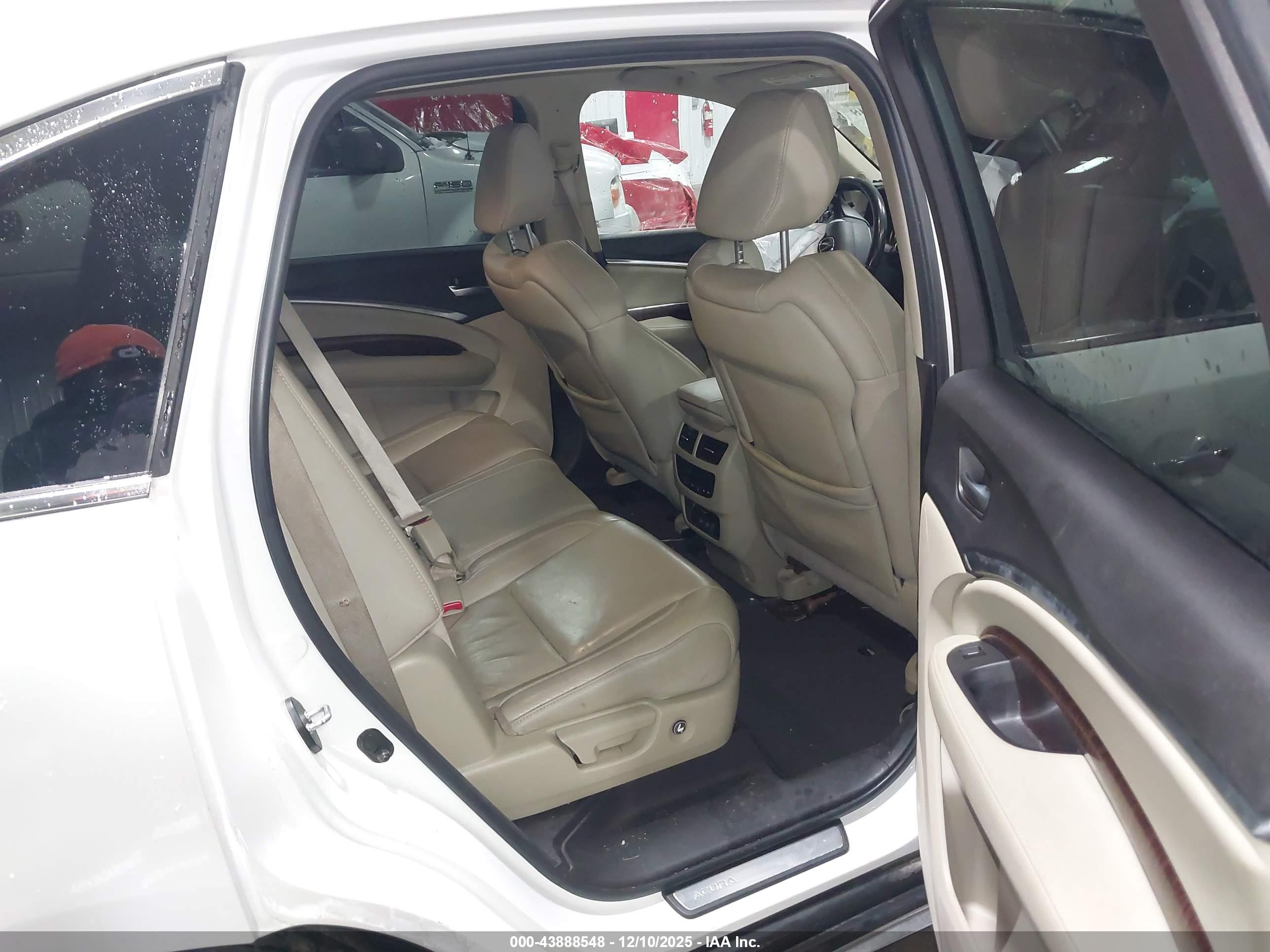 ACURA MDX image 8