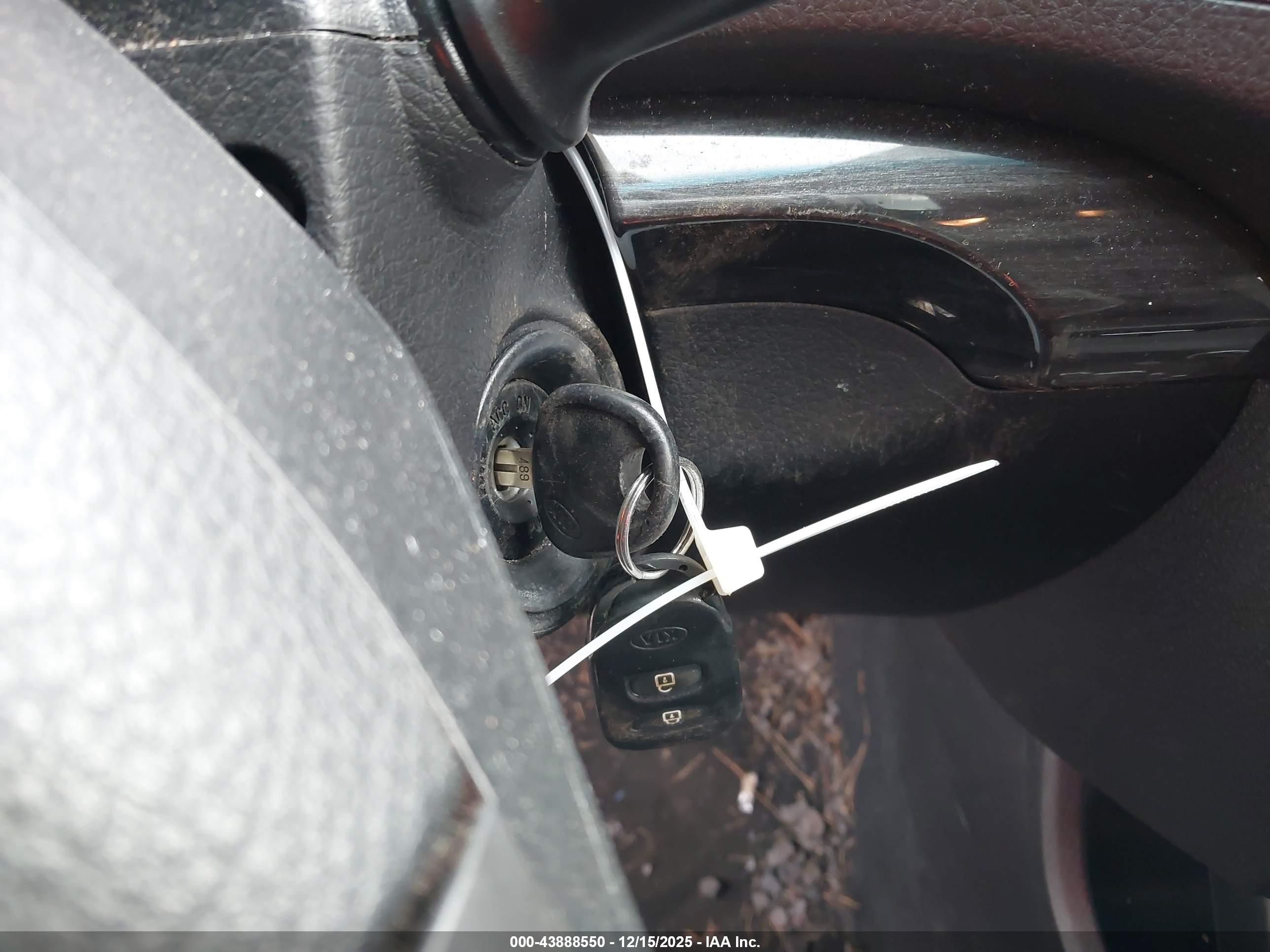 KIA SORENTO image 11