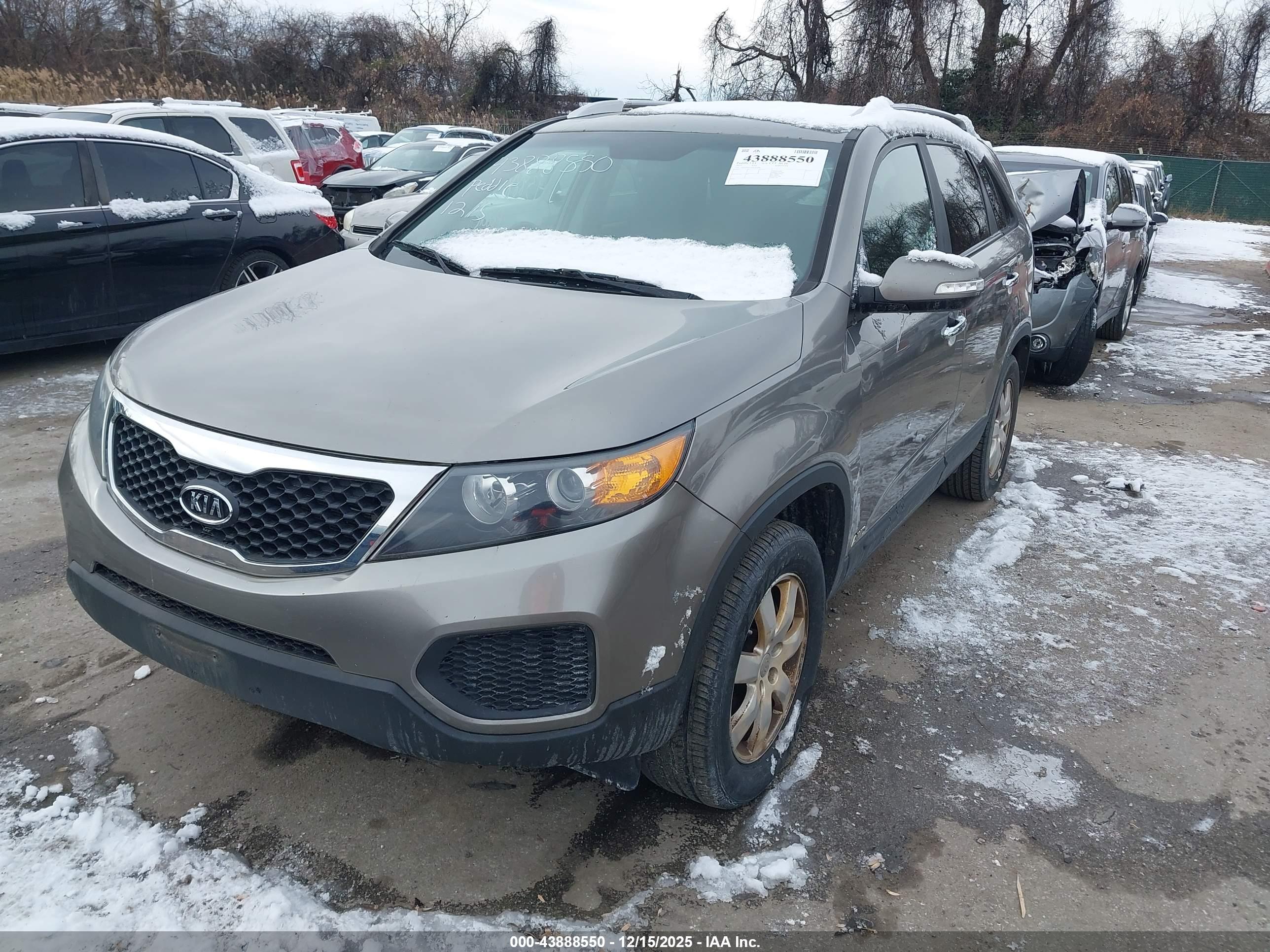 KIA SORENTO image 6