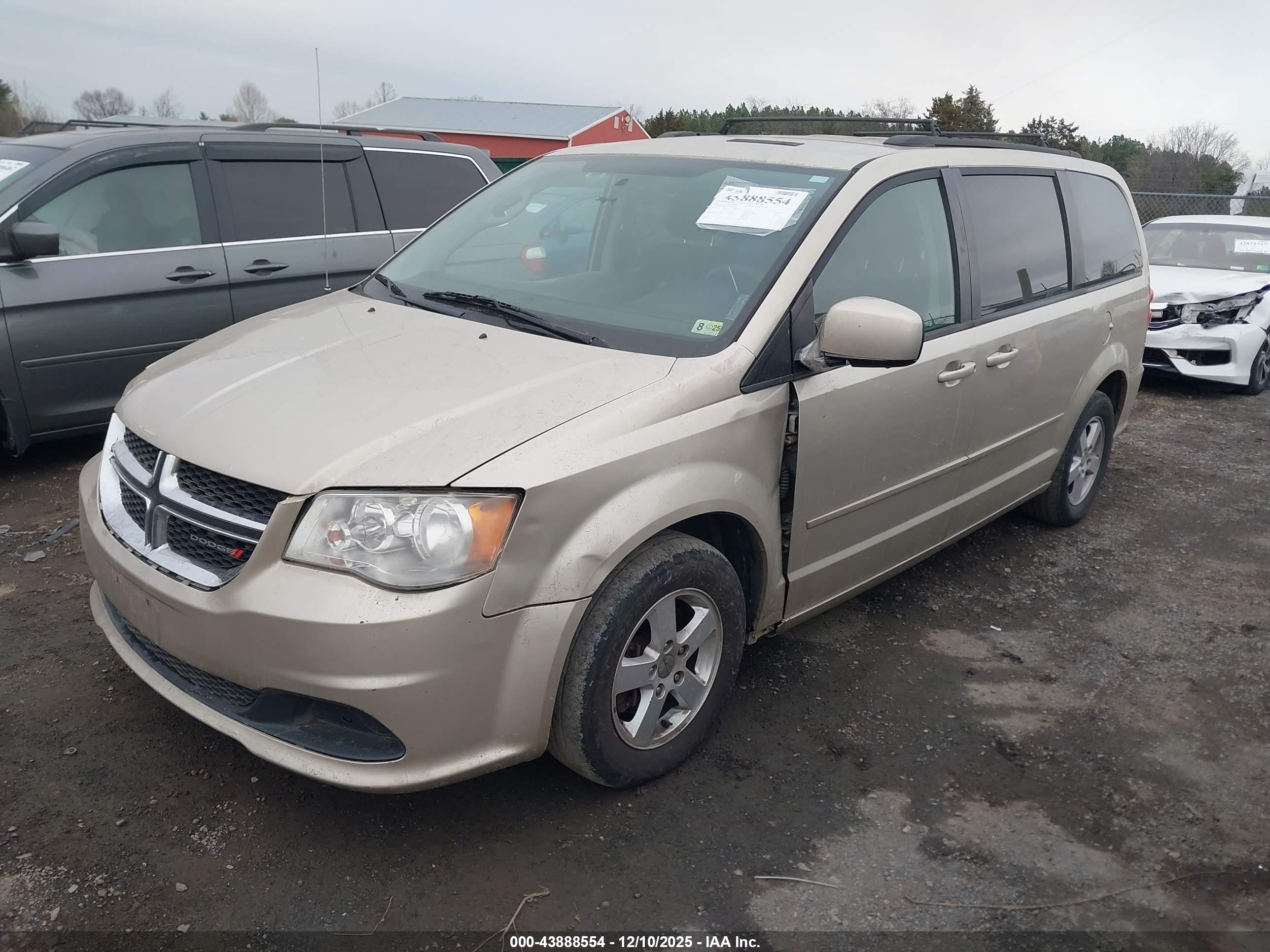 DODGE GRAND image 2