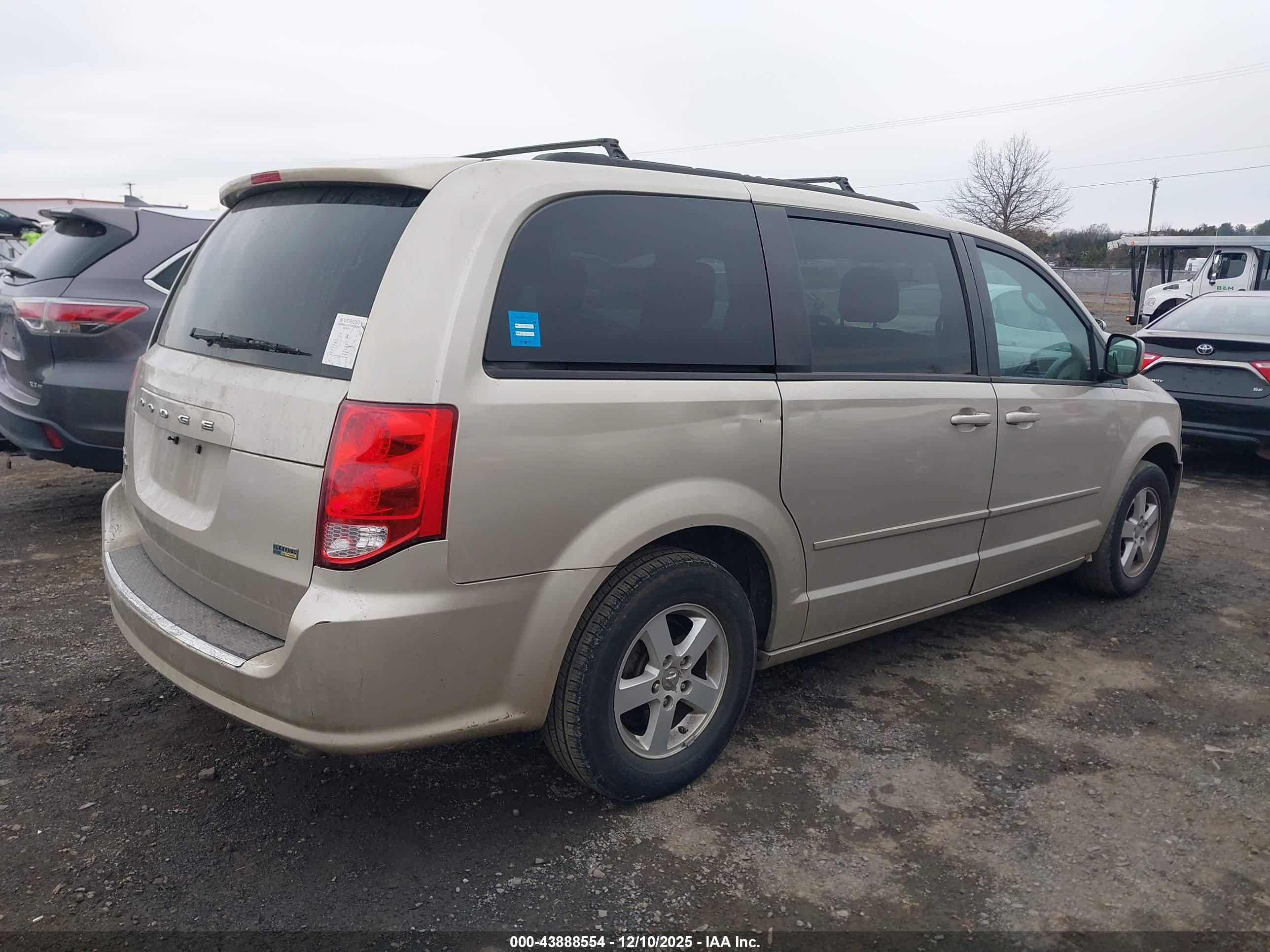 DODGE GRAND image 4