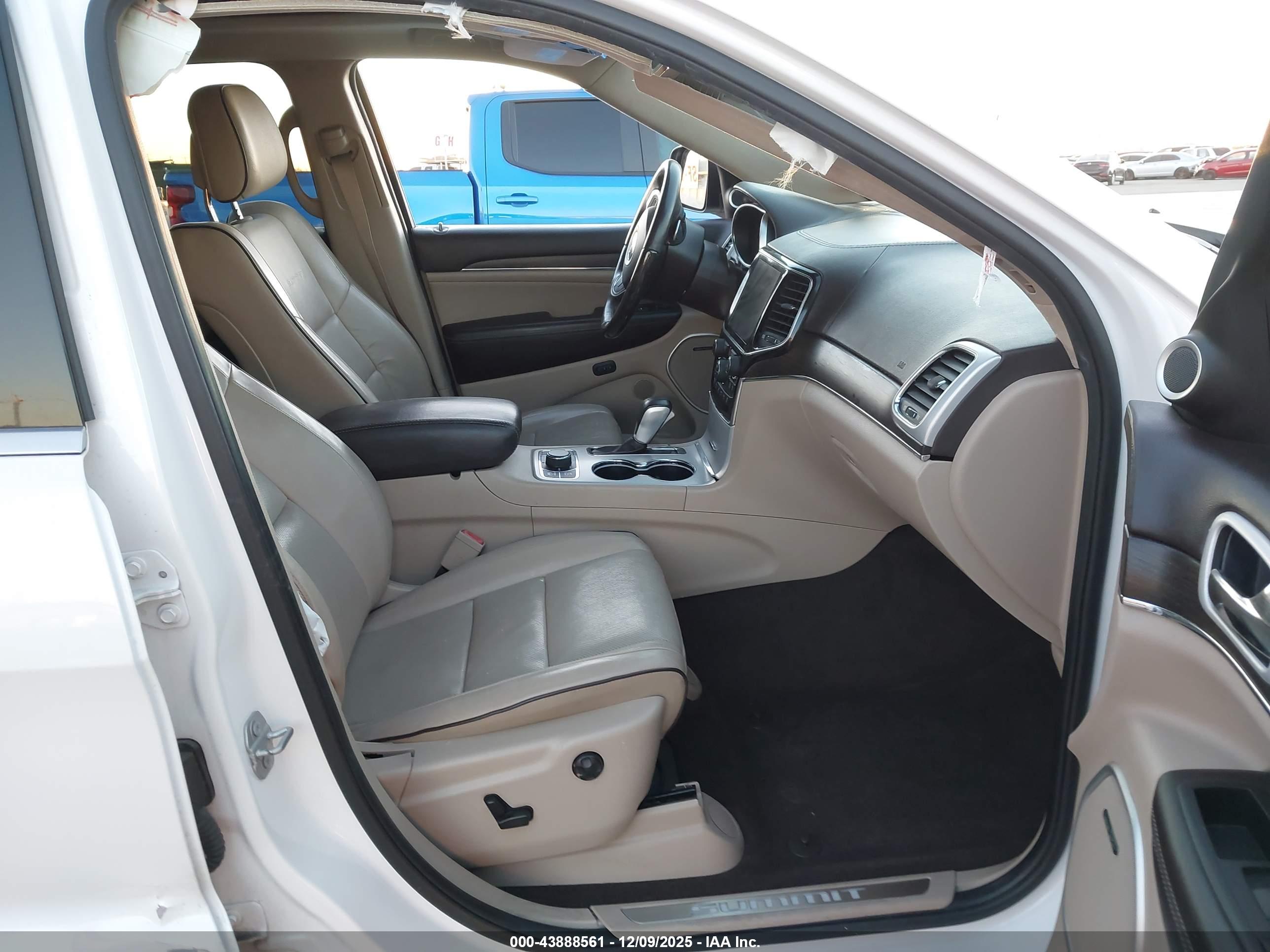 JEEP GRAND image 5