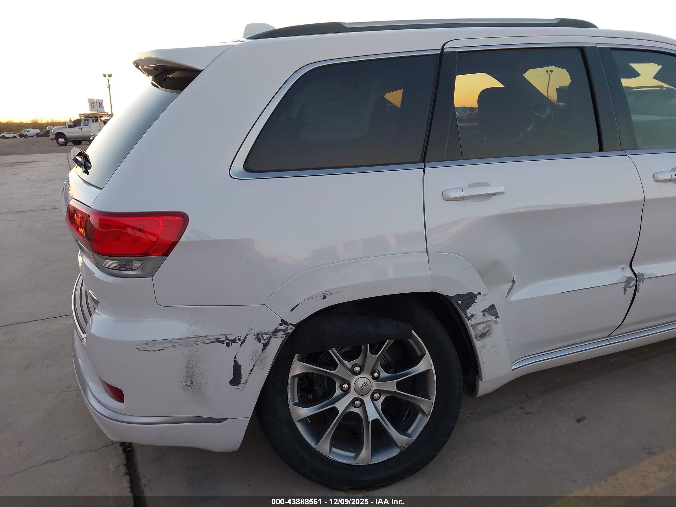 JEEP GRAND image 6