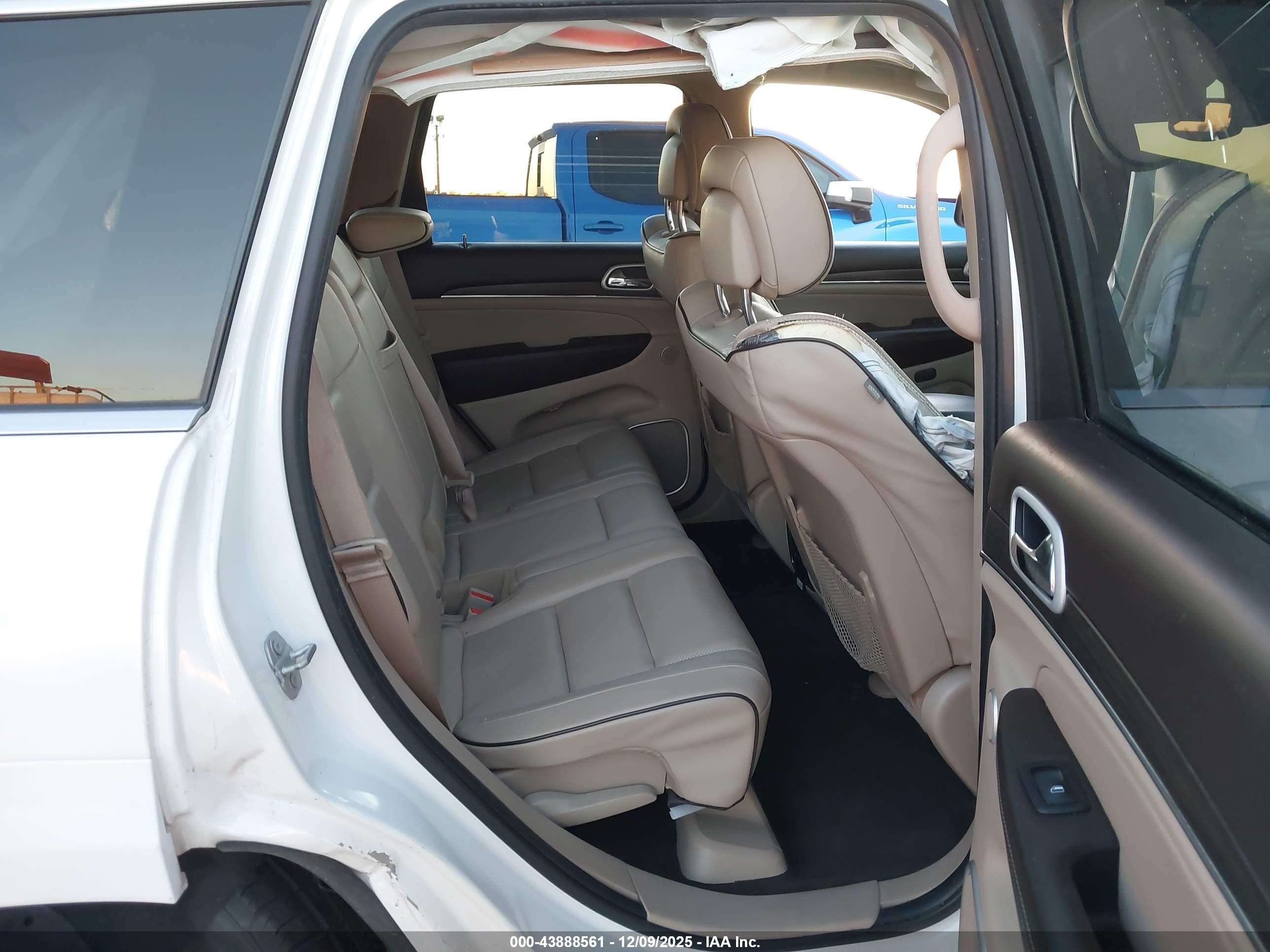 JEEP GRAND image 8
