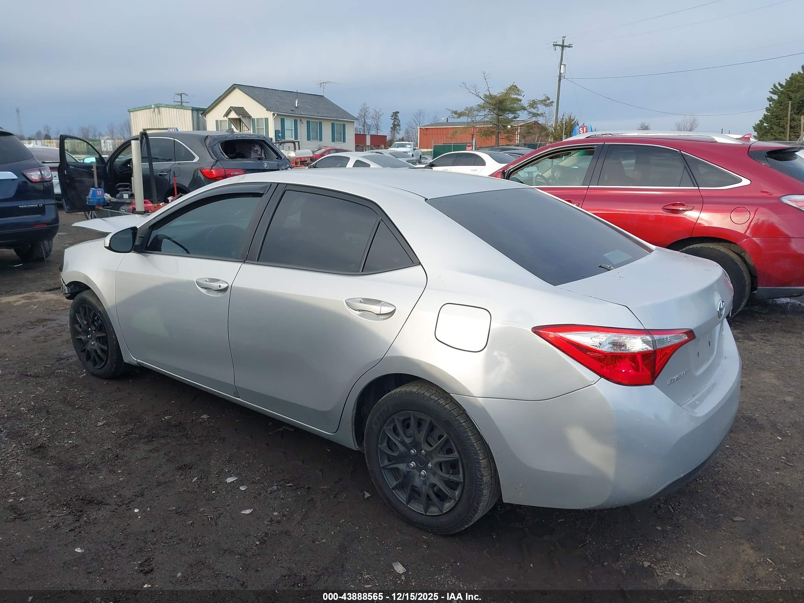 TOYOTA COROLLA image 3