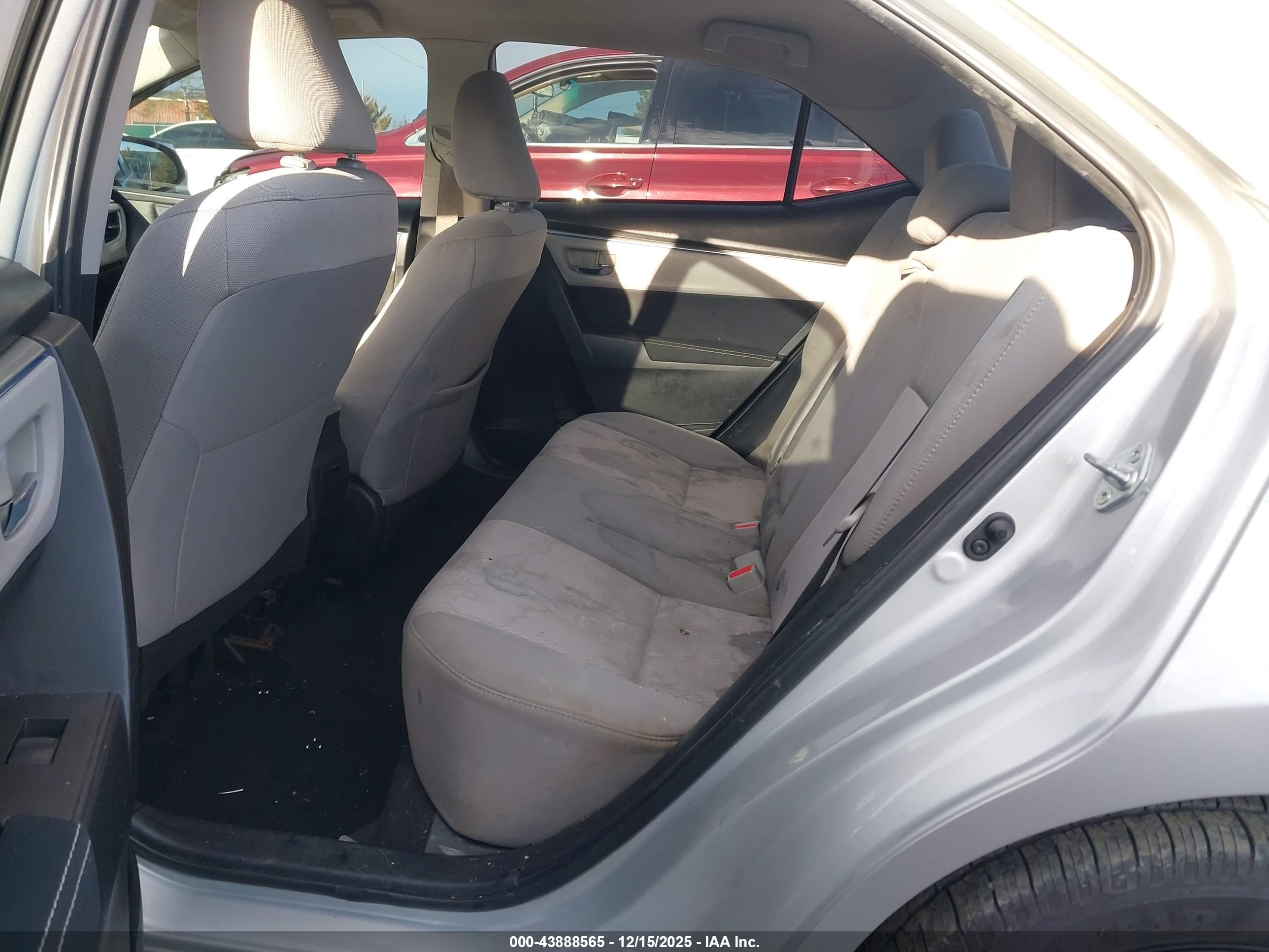 TOYOTA COROLLA image 8