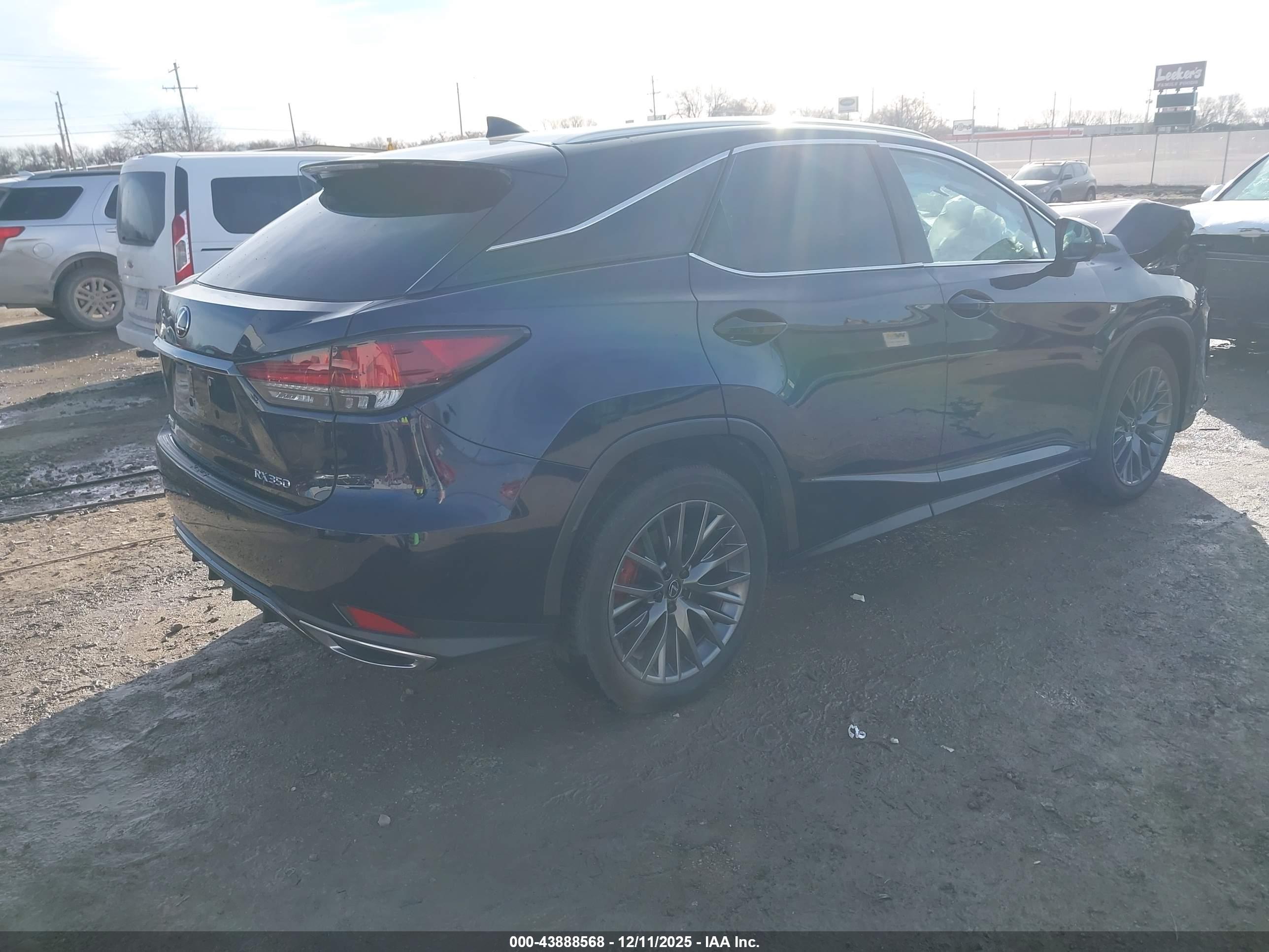 LEXUS RX image 4