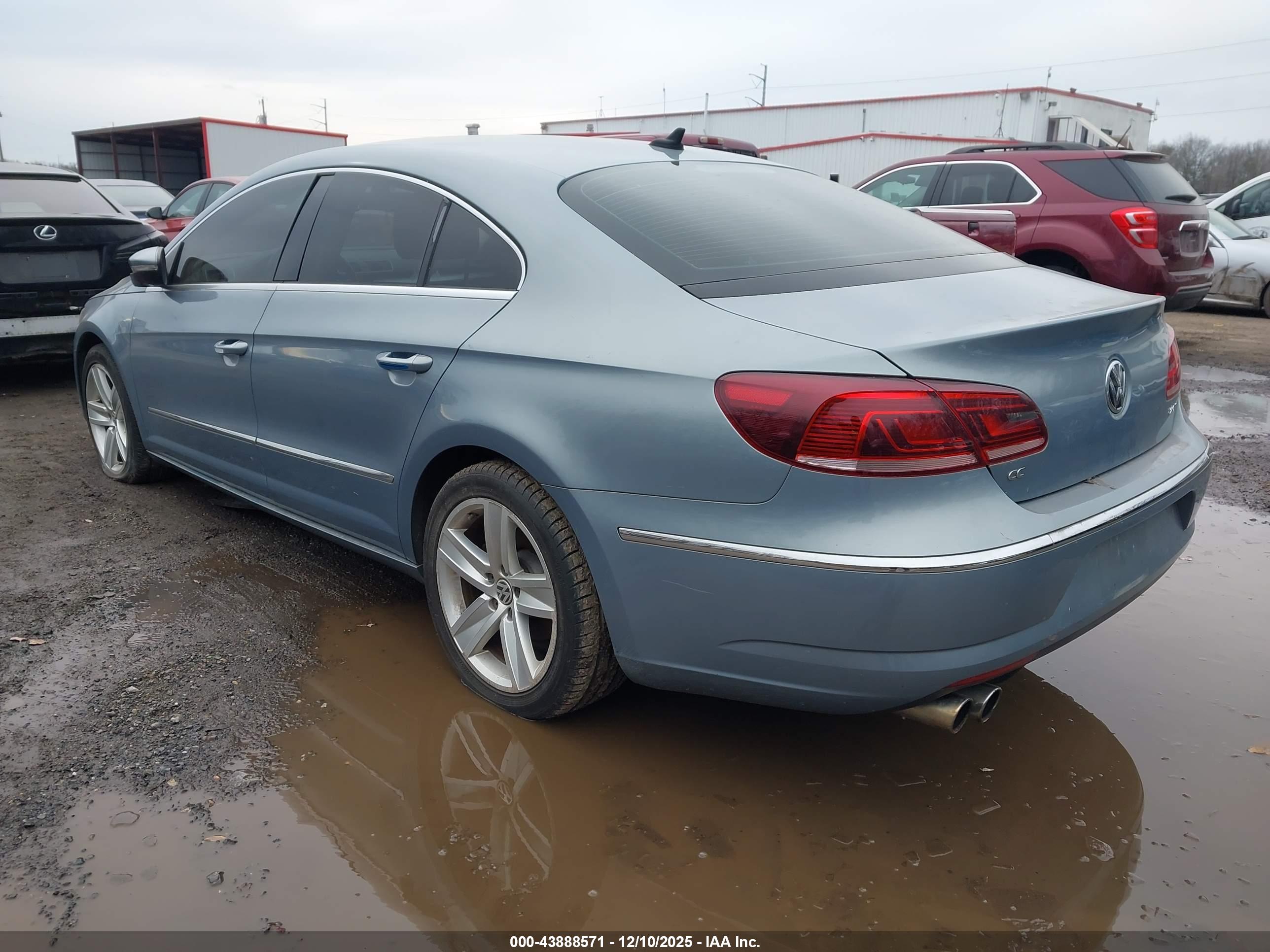 VOLKSWAGEN CC image 3