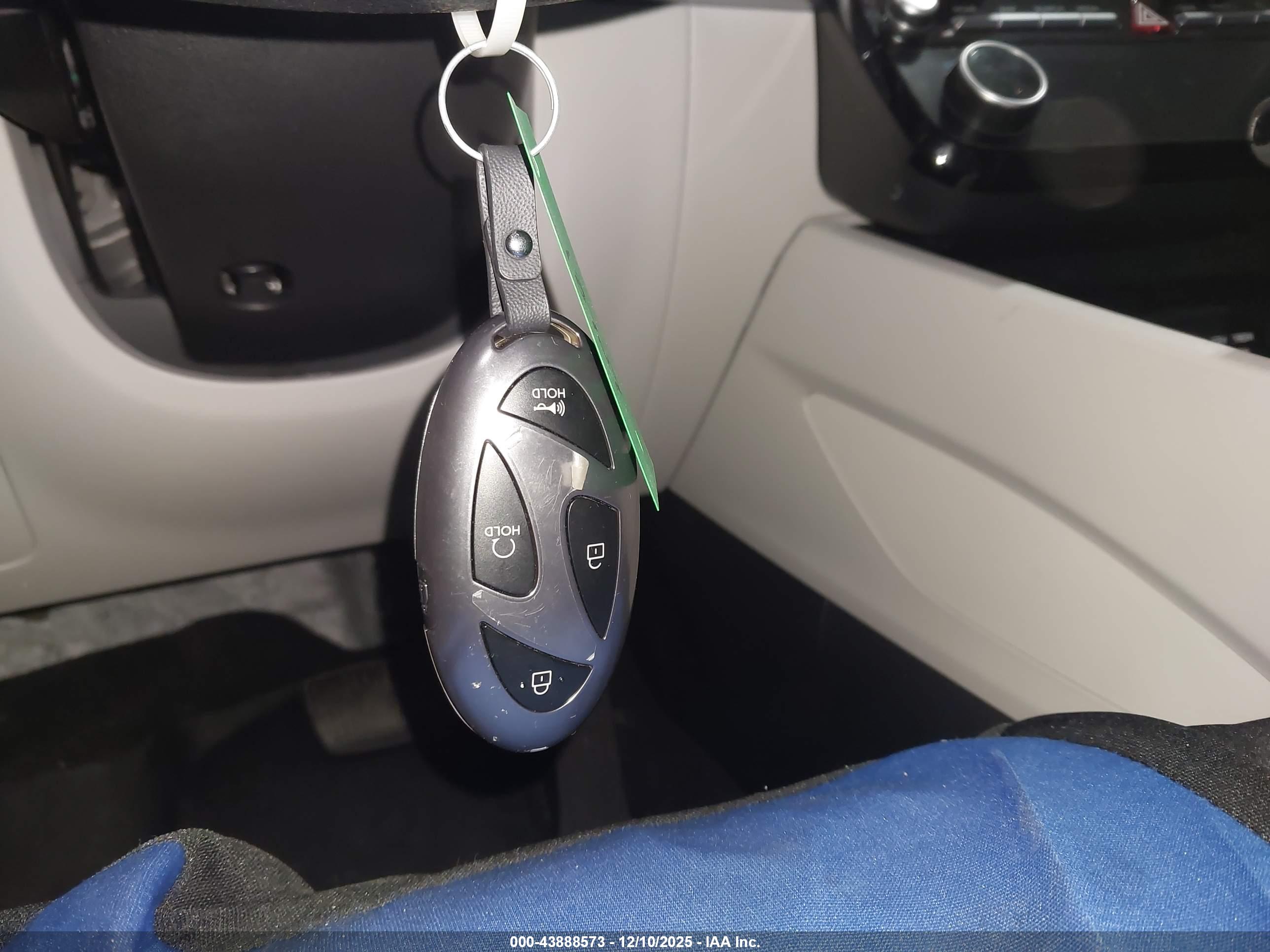 HYUNDAI TUCSON image 11