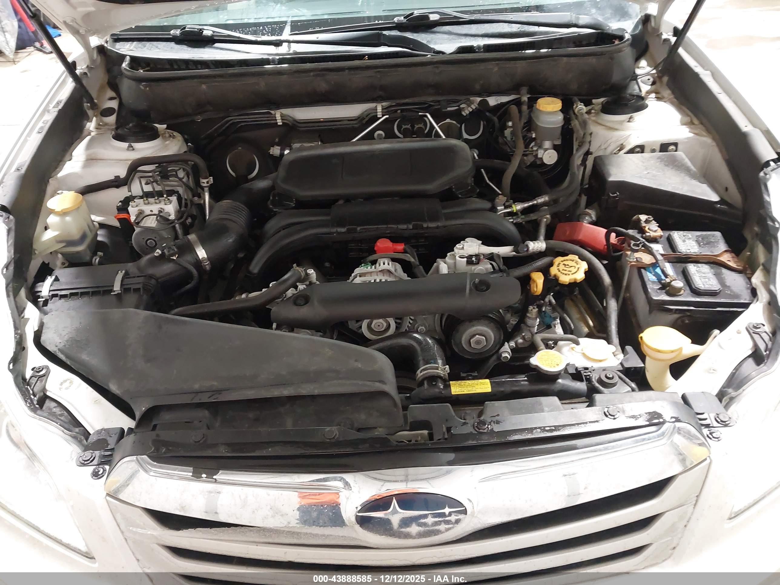 SUBARU OUTBACK image 10