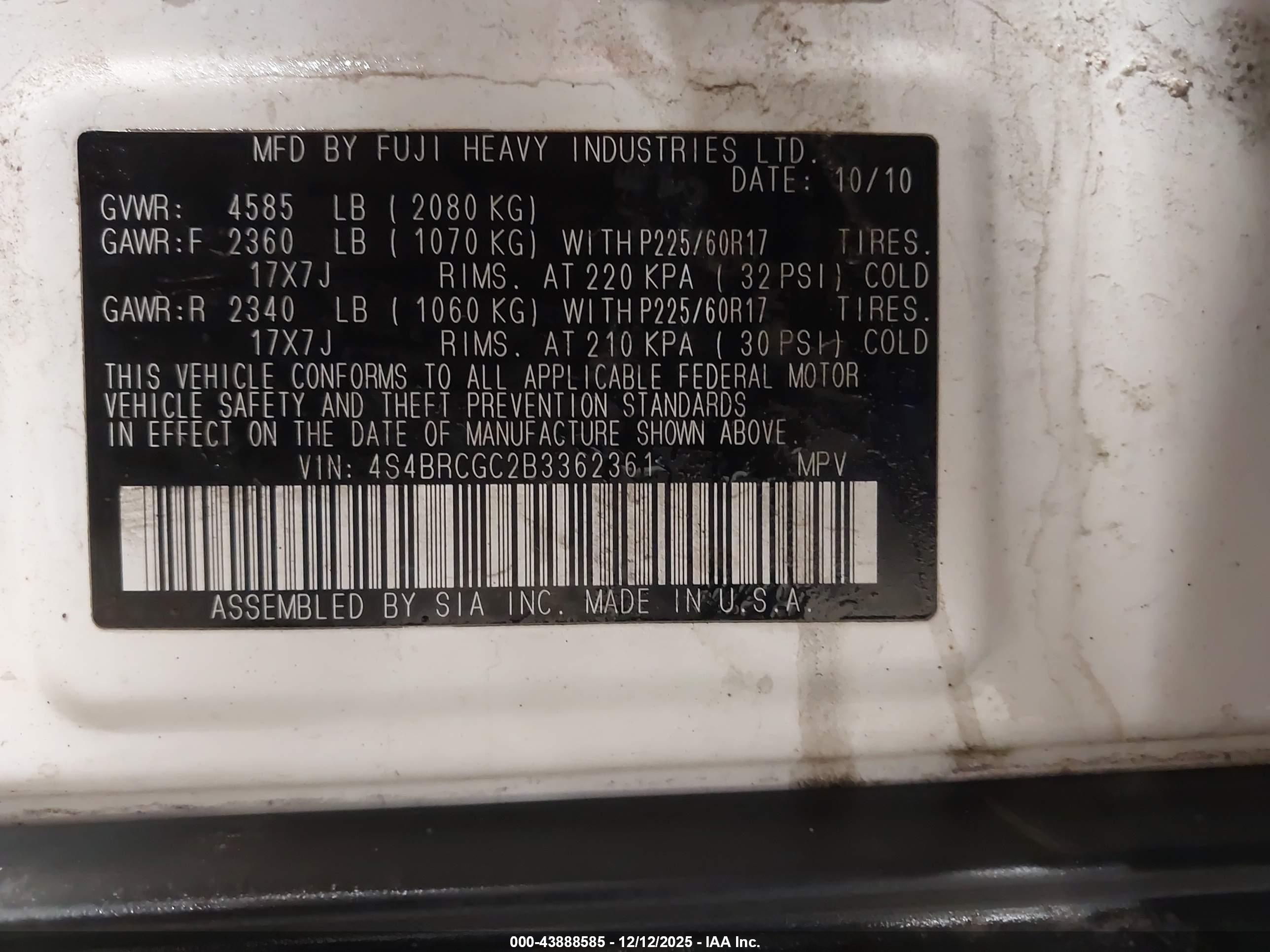 SUBARU OUTBACK image 9